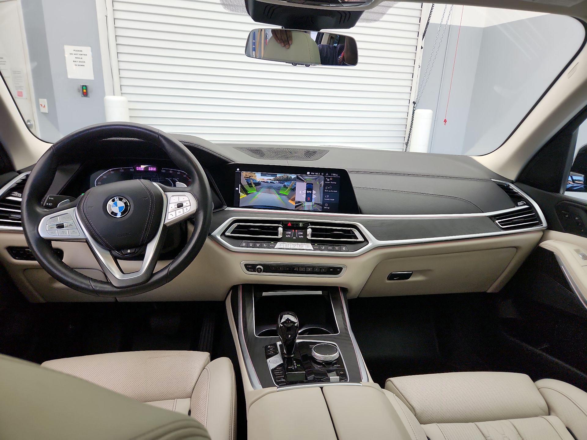 Thumbnail: 2022 BMW X7 - 9