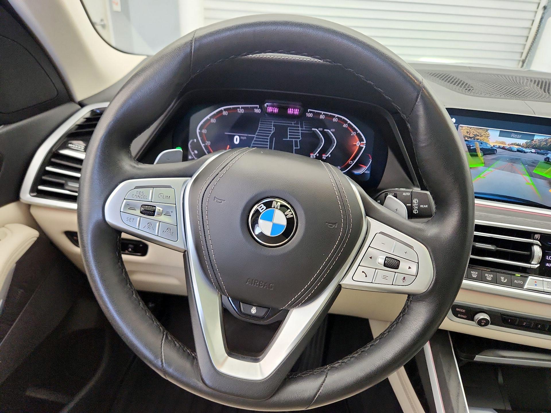 Thumbnail: 2022 BMW X7 - 10