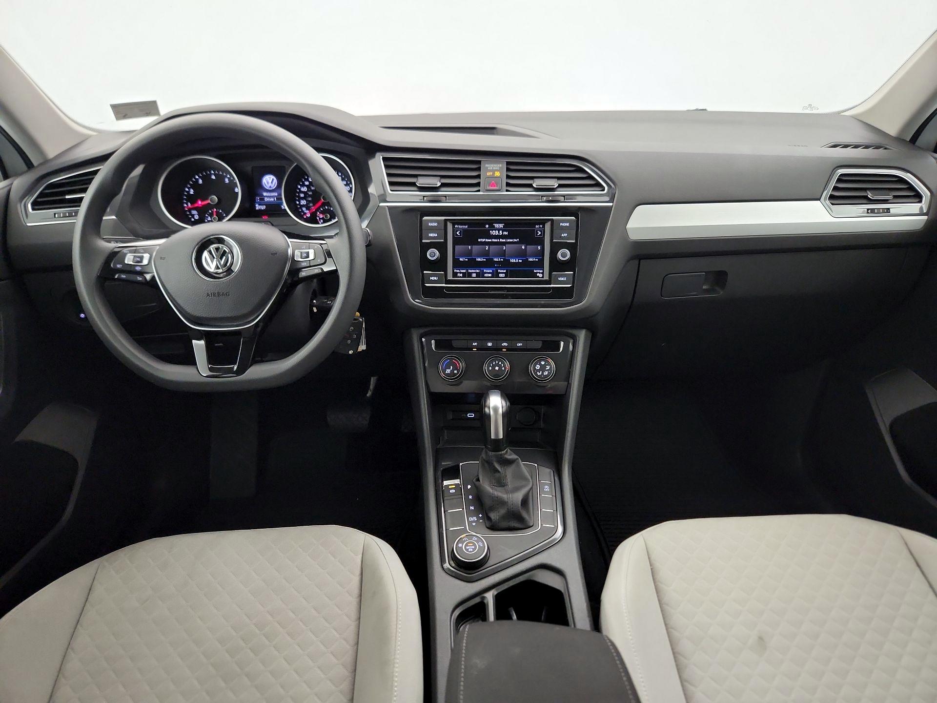 Thumbnail: 2020 Volkswagen Tiguan - 9