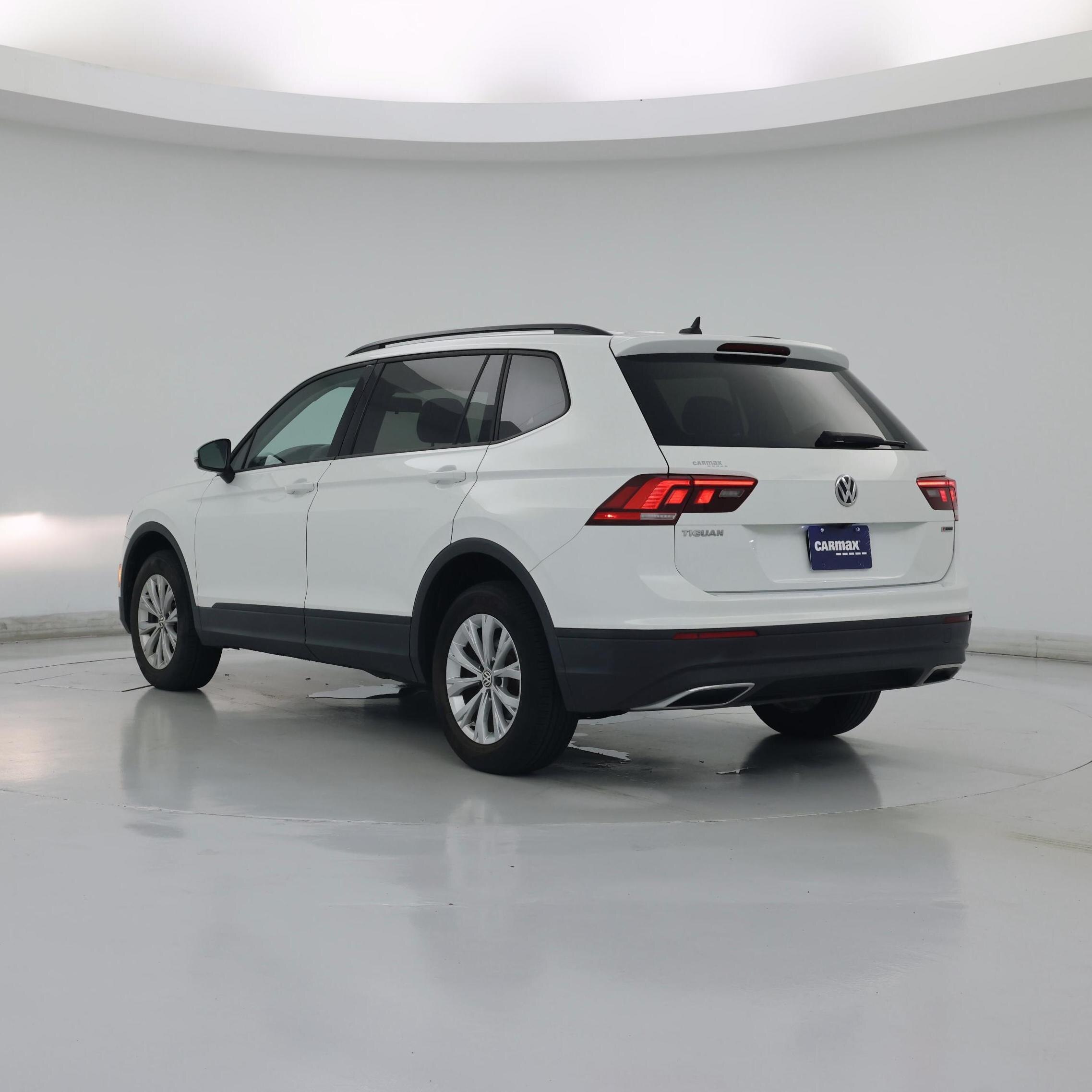 Thumbnail: 2020 Volkswagen Tiguan - 2