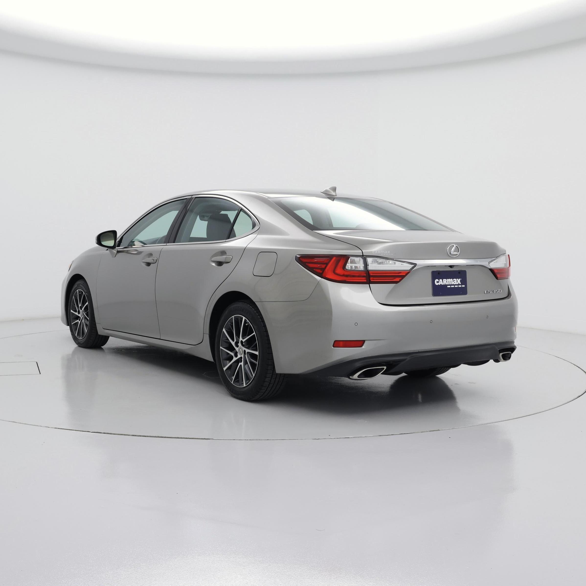 Thumbnail: 2017 Lexus ES - 2