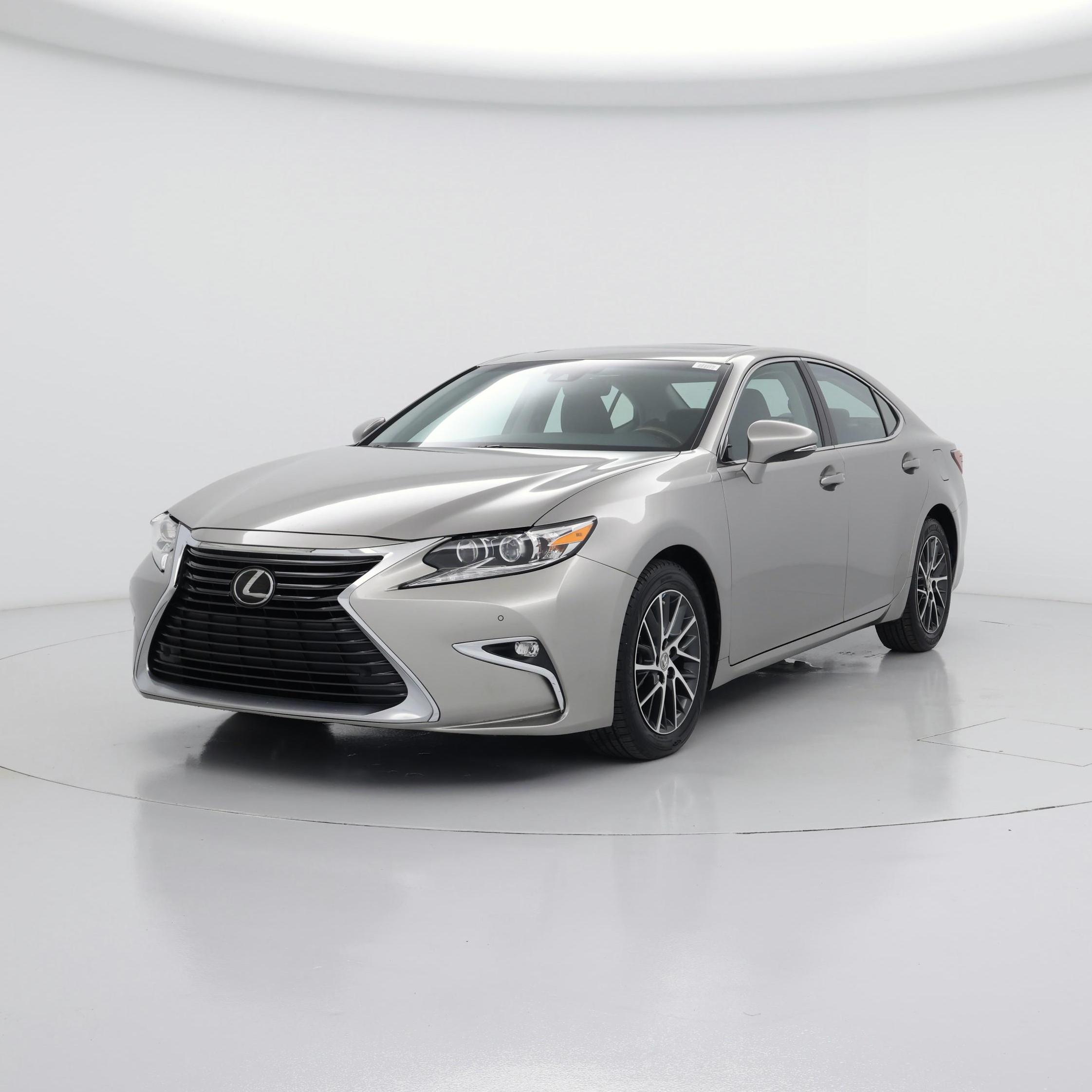 Thumbnail: 2017 Lexus ES - 4