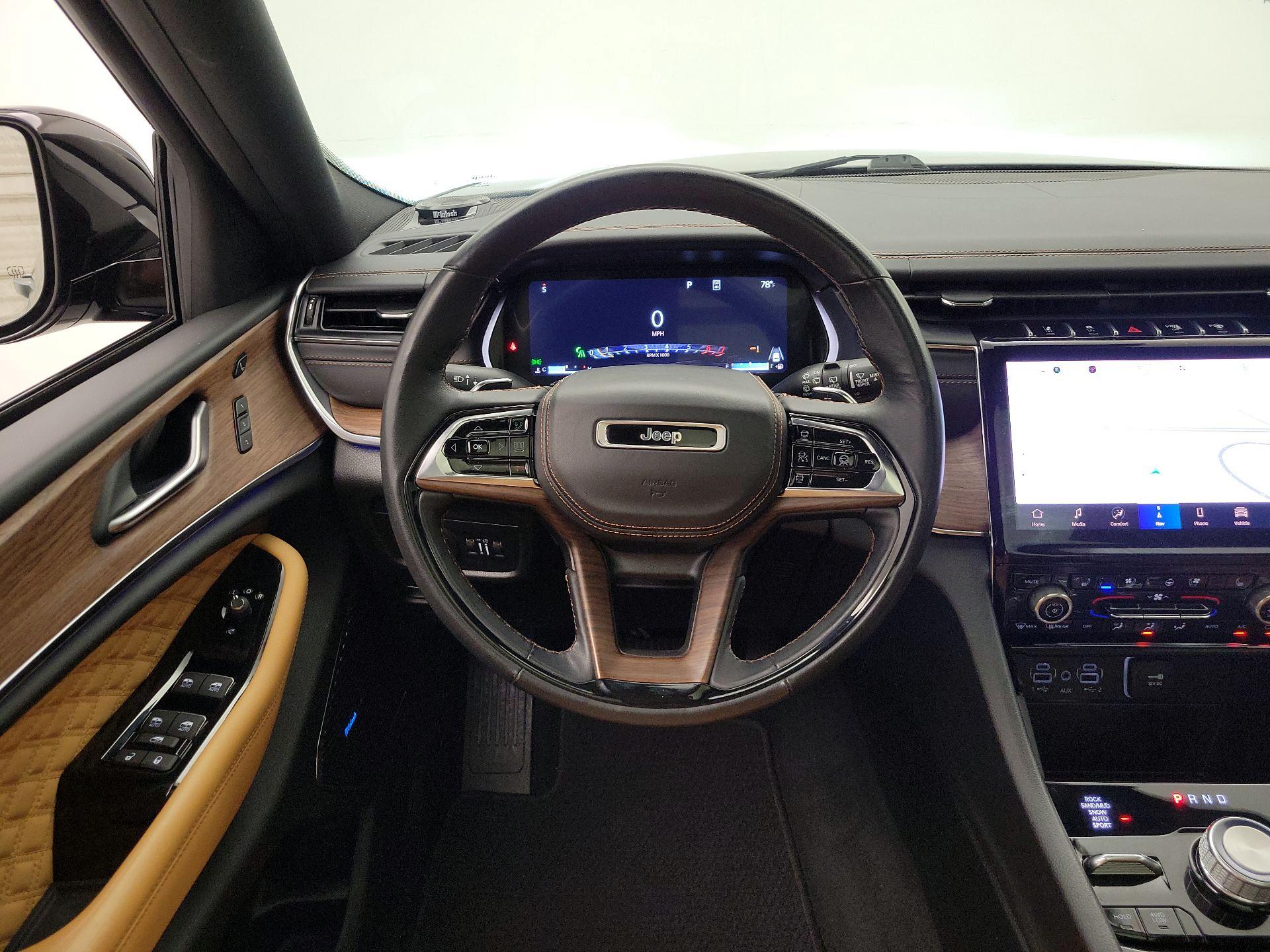 Thumbnail: 2023 Jeep Grand Cherokee L - 10