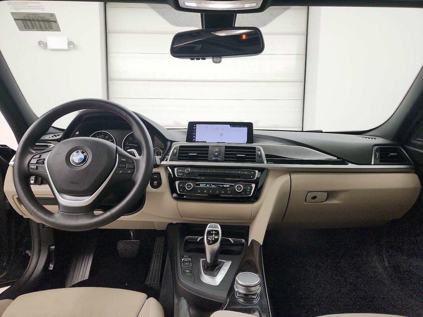 2018 BMW 3 Series 330i - Photo 10