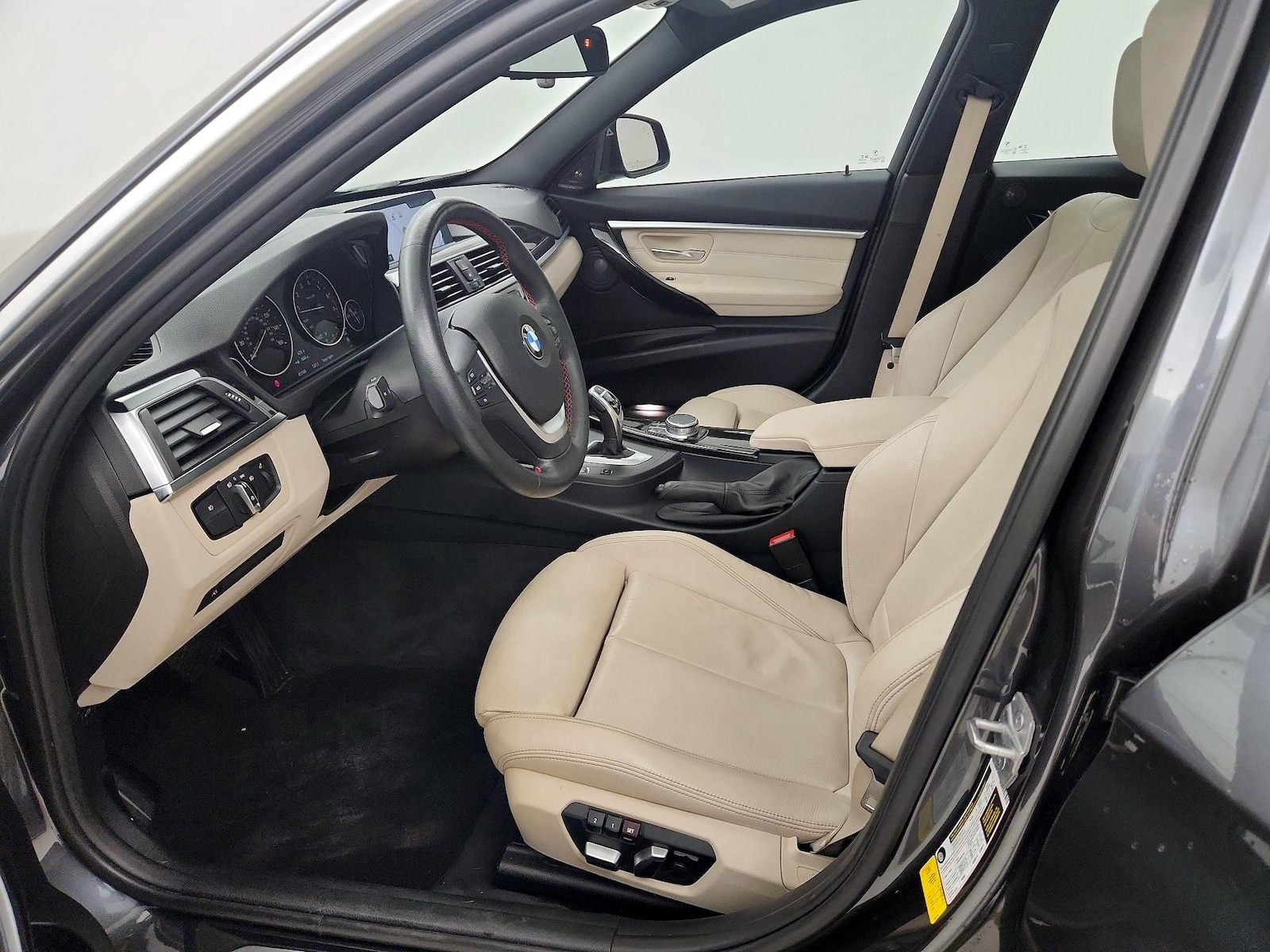 2018 BMW 3 Series 330i - Photo 12