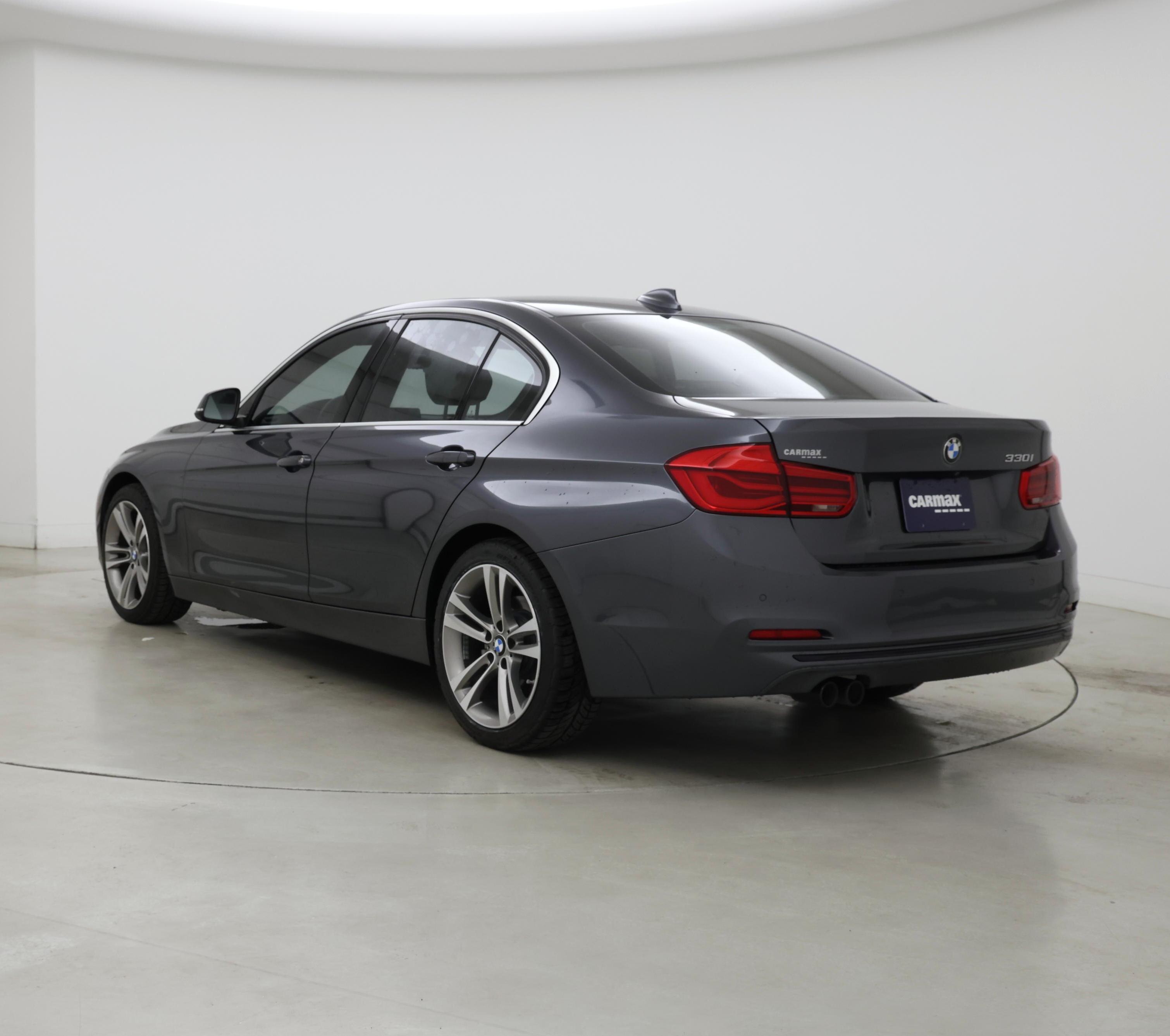 Thumbnail: 2018 BMW 3 Series - 2