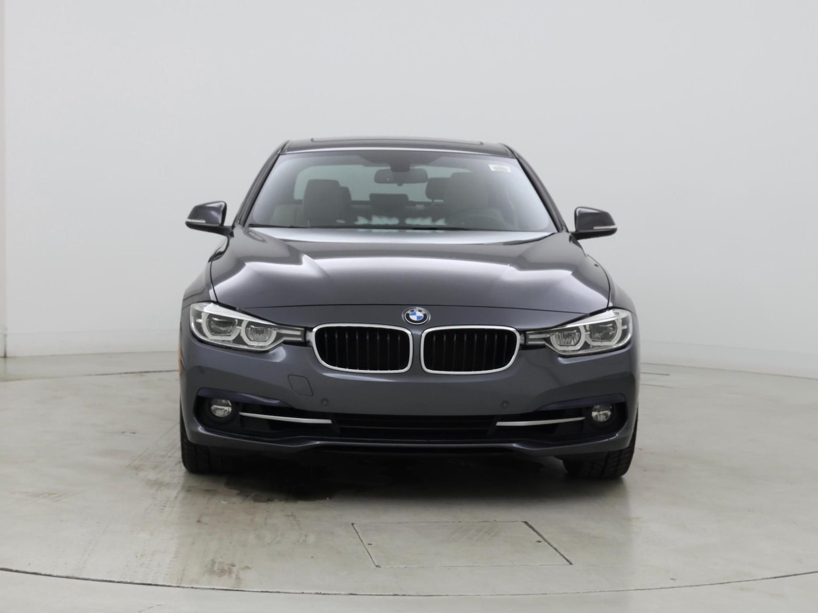 2018 BMW 3 Series 330i - Photo 6