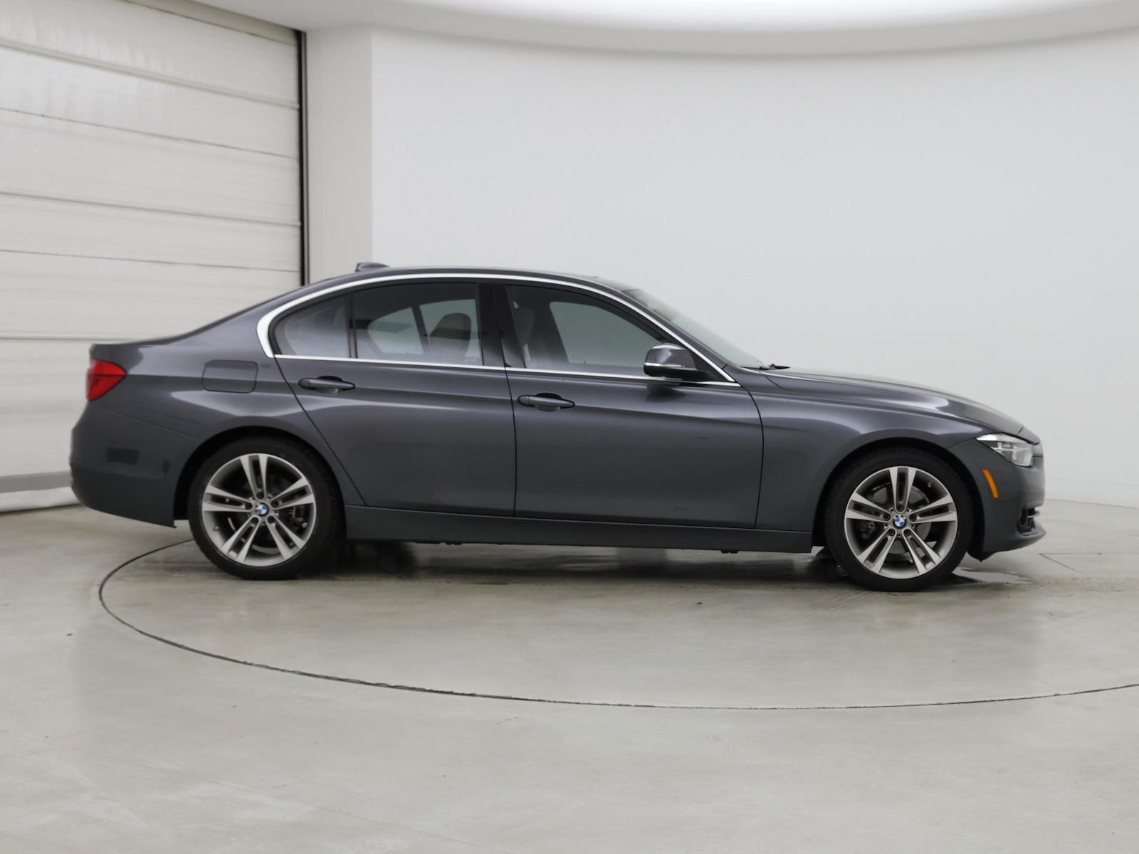 2018 BMW 3 Series 330i - Photo 8