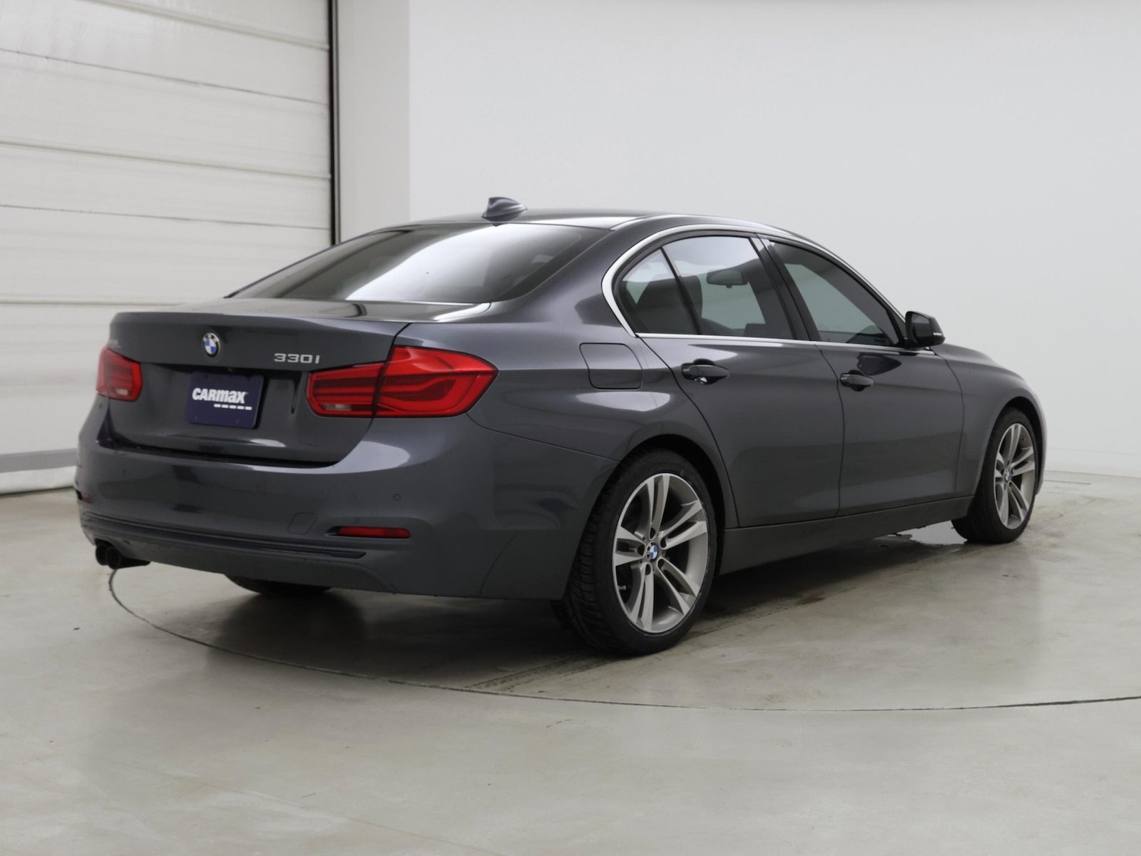 2018 BMW 3 Series 330i - Photo 9