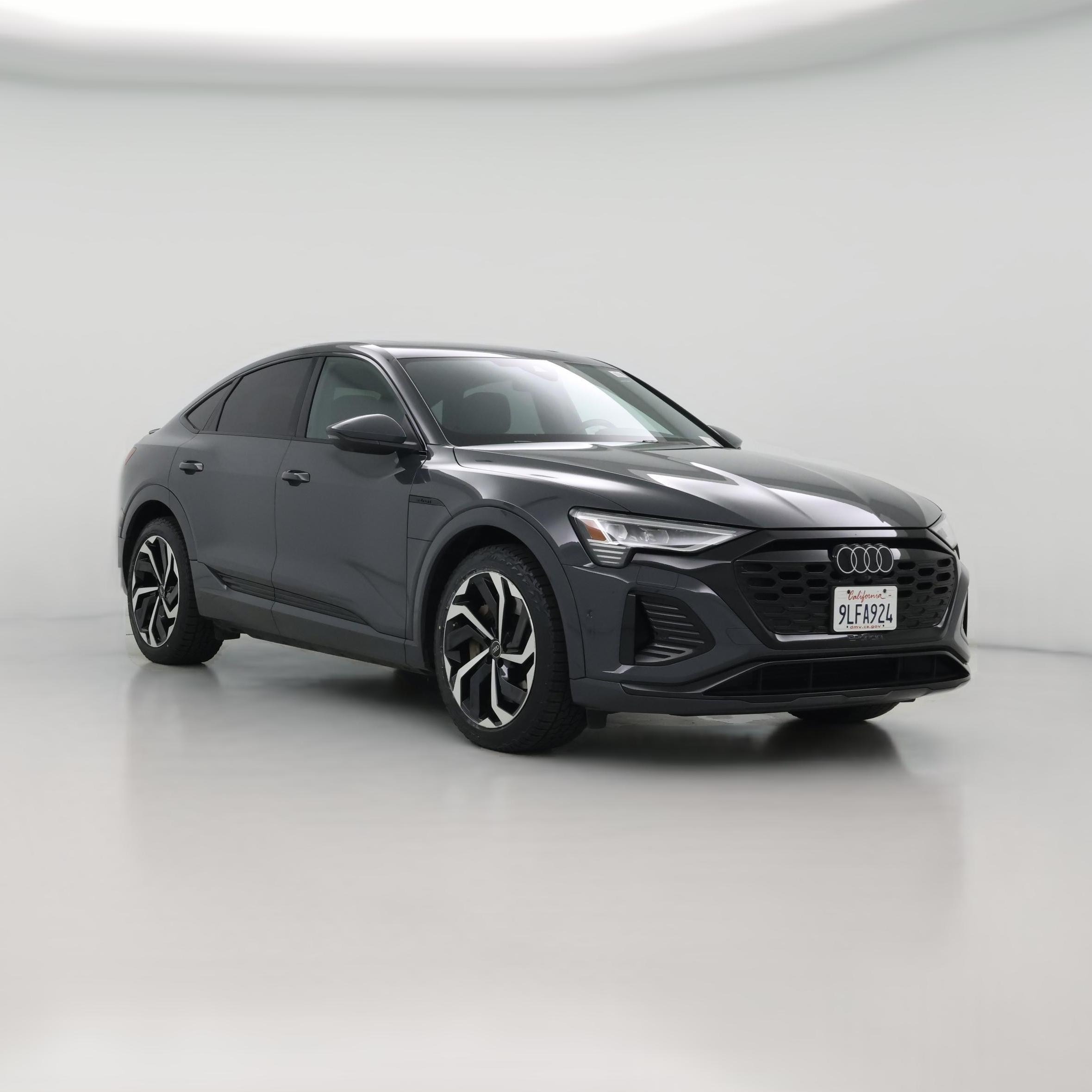 Thumbnail: 2024 Audi Q8 e-tron - 1