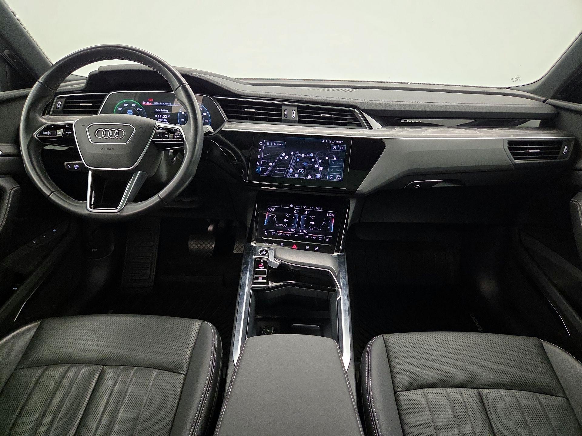 Thumbnail: 2024 Audi Q8 e-tron - 9