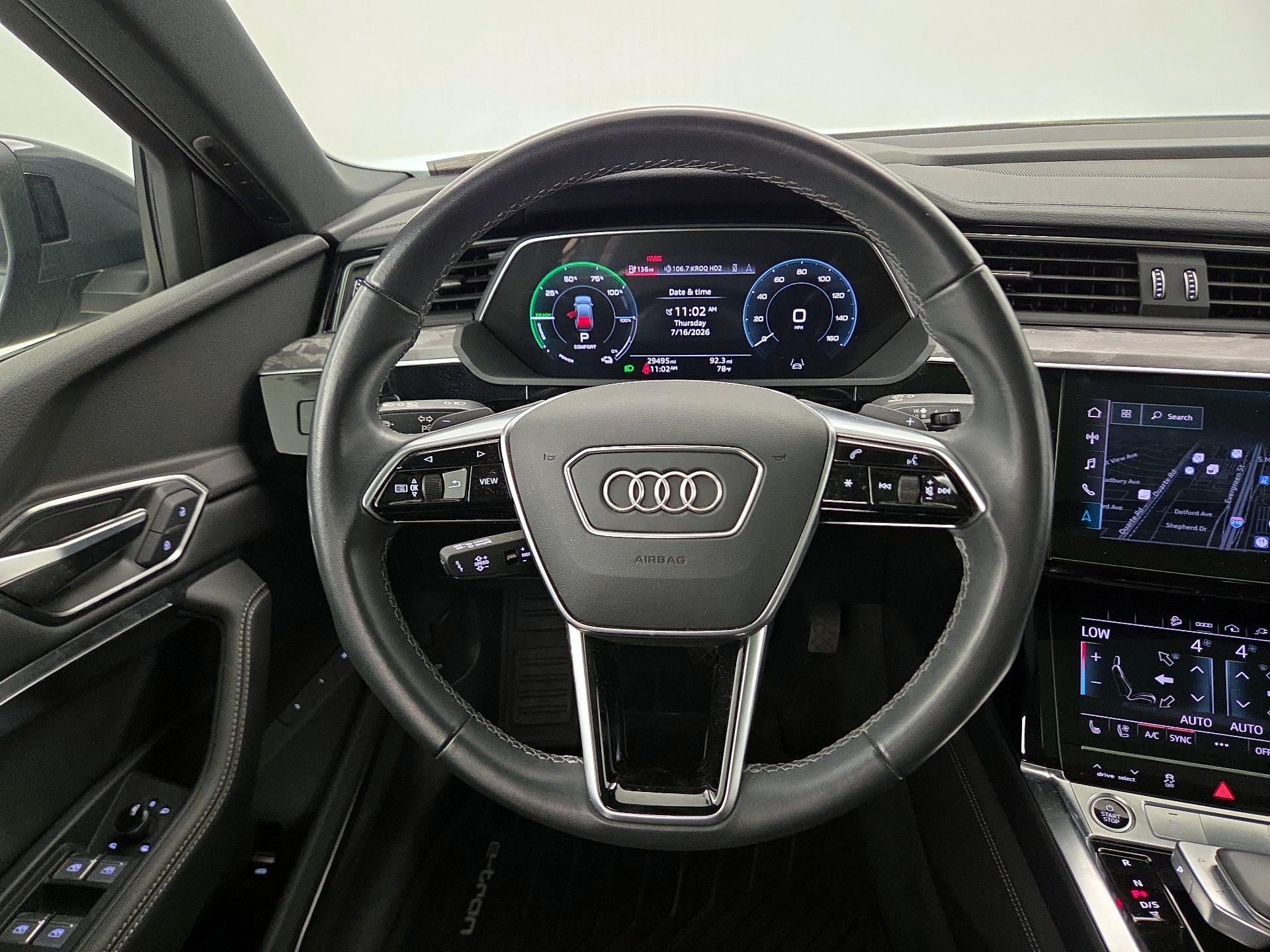 Thumbnail: 2024 Audi Q8 e-tron - 10