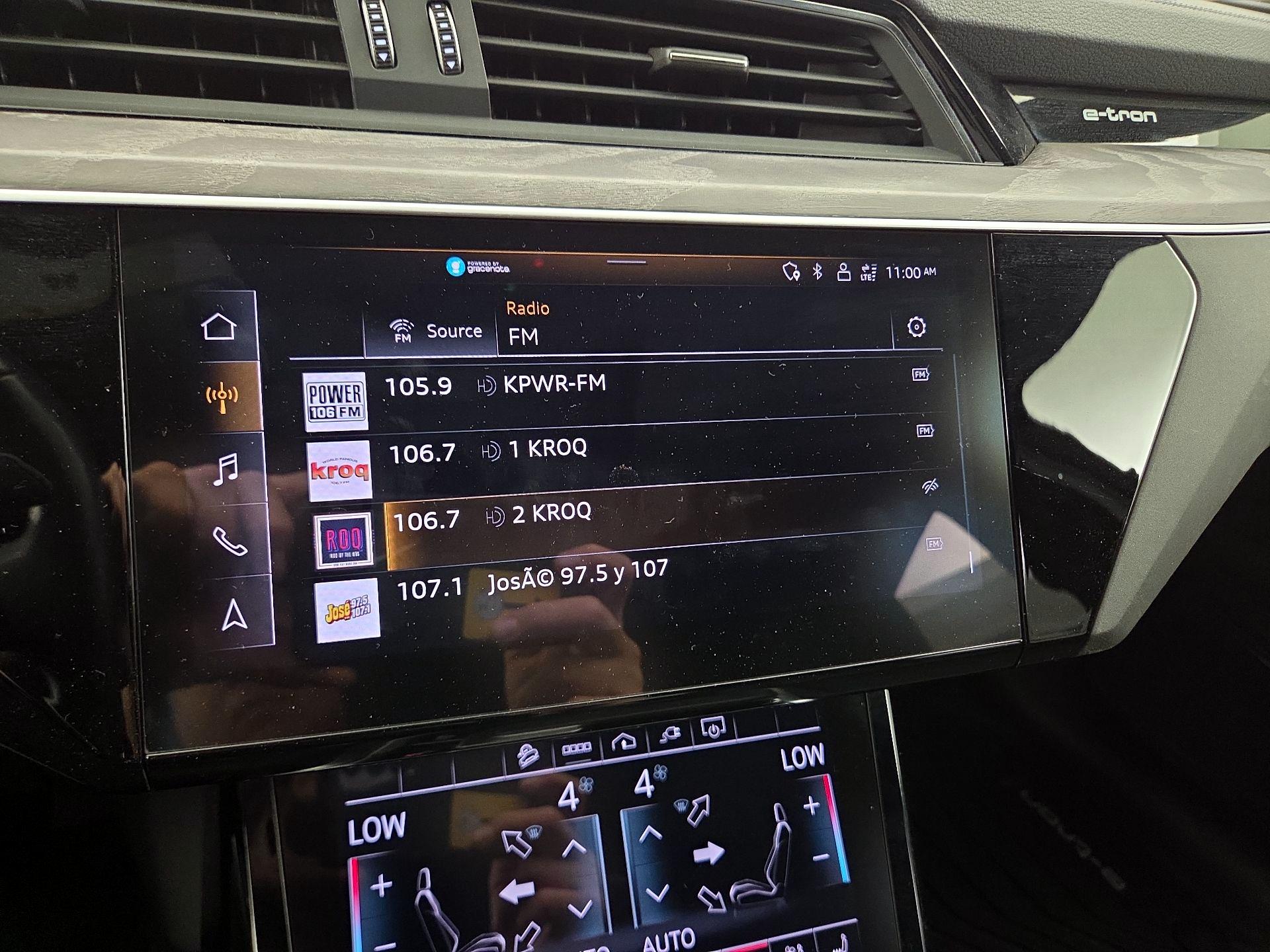 Thumbnail: 2024 Audi Q8 e-tron - 16