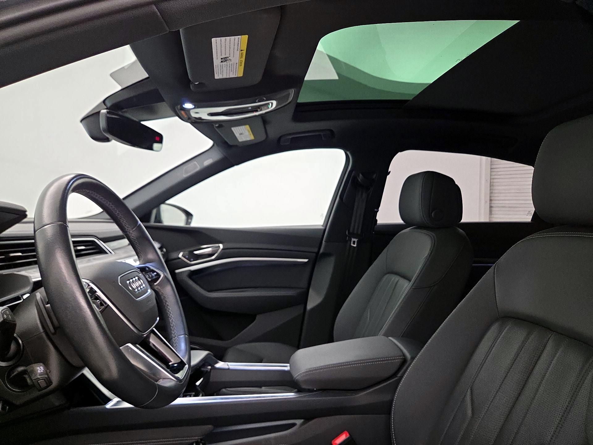 Thumbnail: 2024 Audi Q8 e-tron - 20