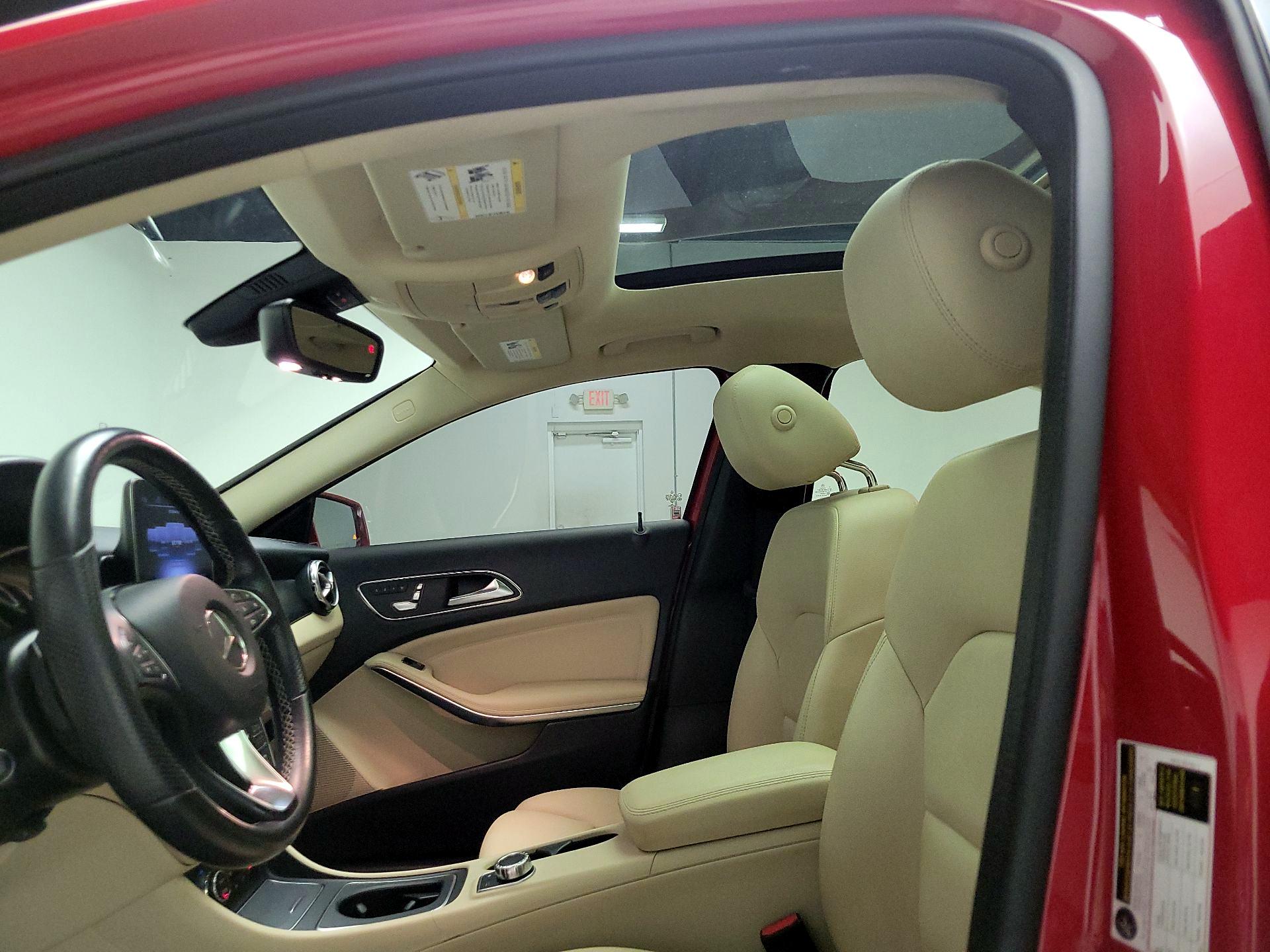 Thumbnail: 2019 Mercedes-Benz GLA - 19