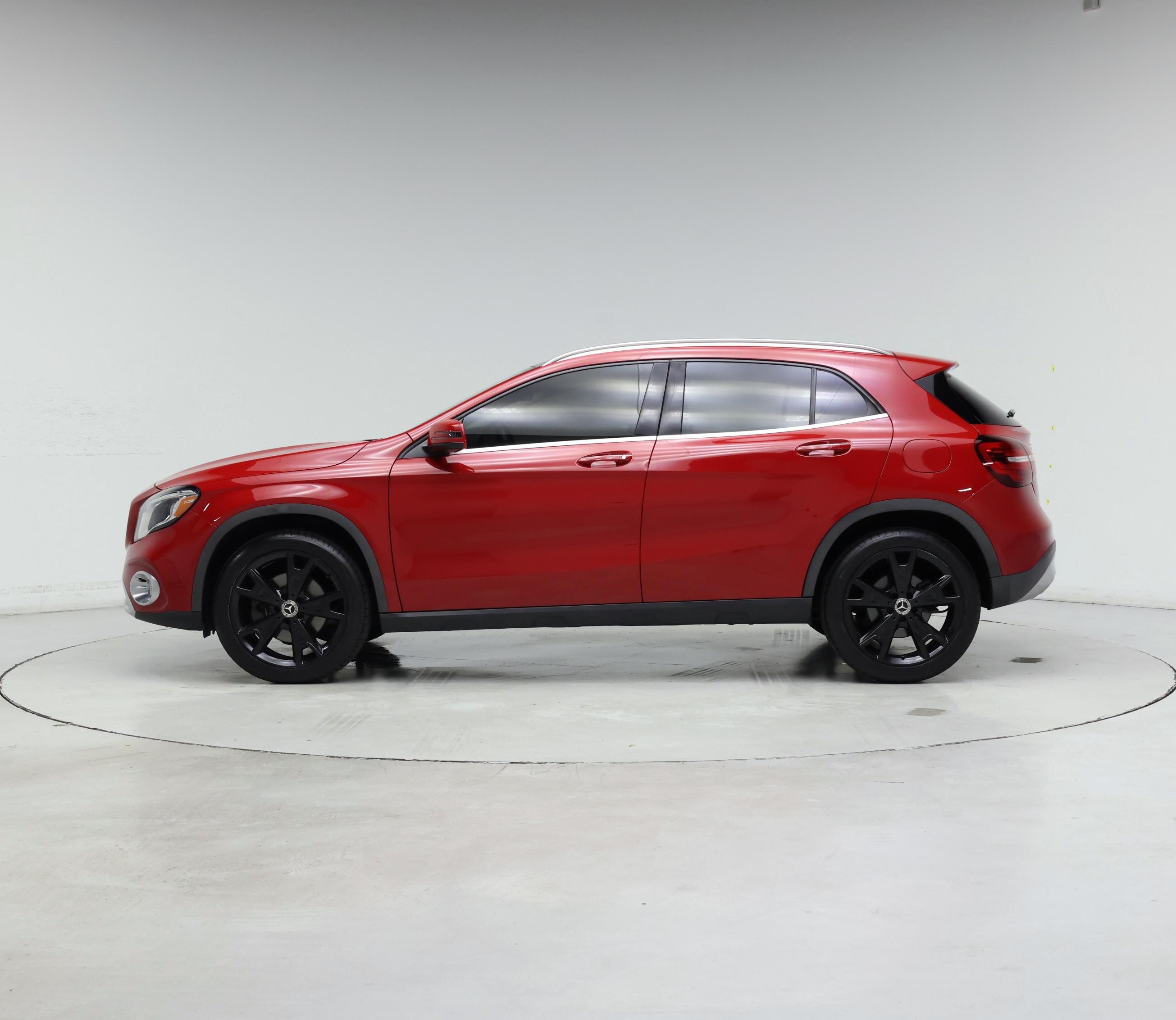 Thumbnail: 2019 Mercedes-Benz GLA - 3
