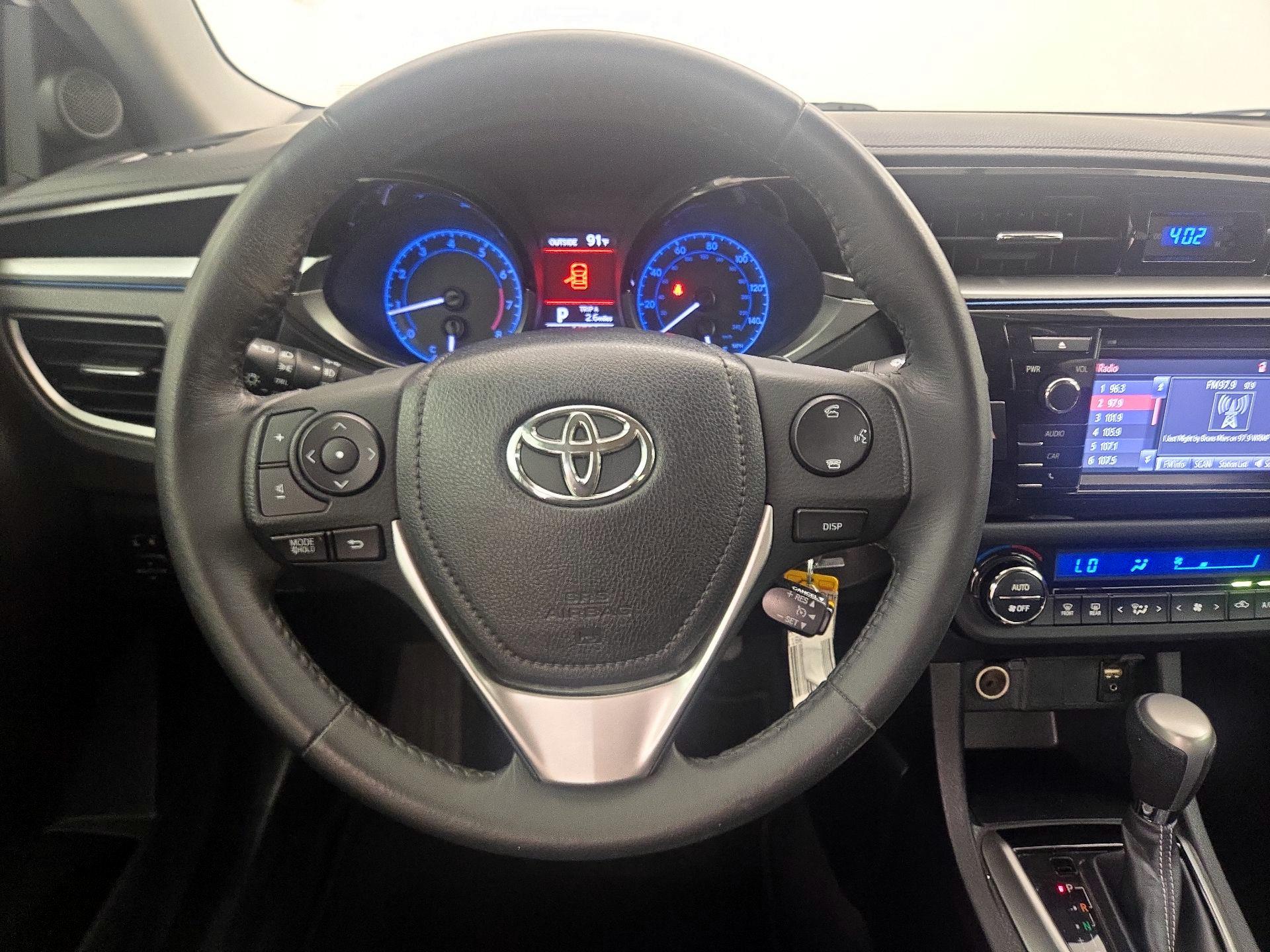 Thumbnail: 2014 Toyota Corolla - 10