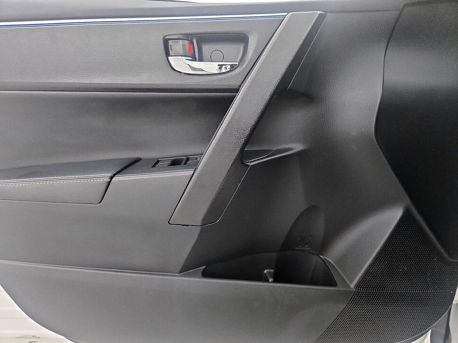 Thumbnail: 2014 Toyota Corolla - 12