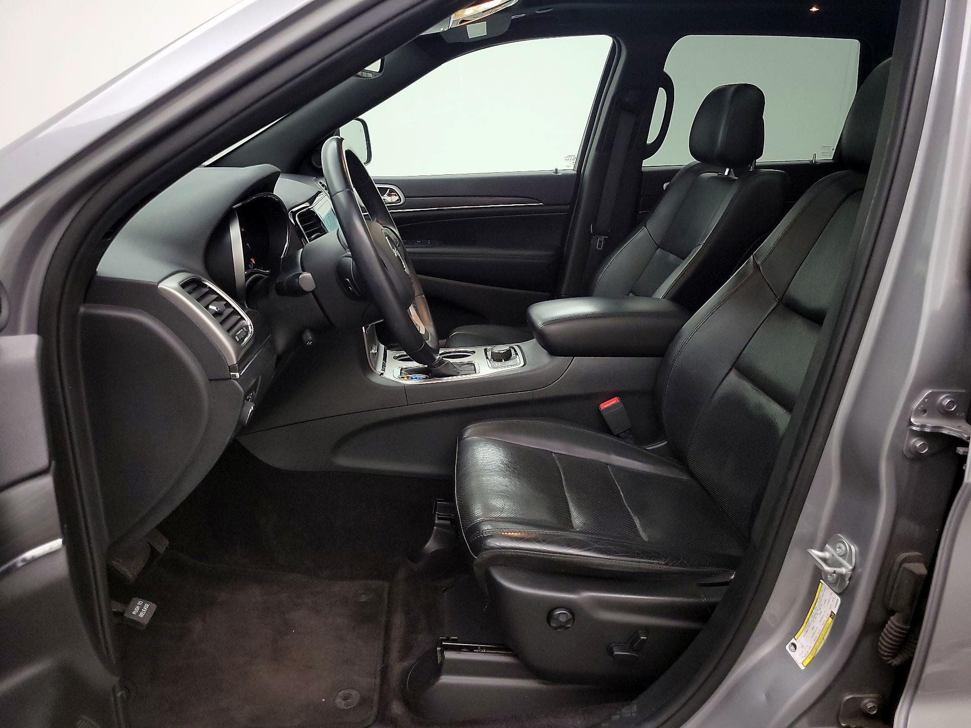 Thumbnail: 2019 Jeep Grand Cherokee - 11