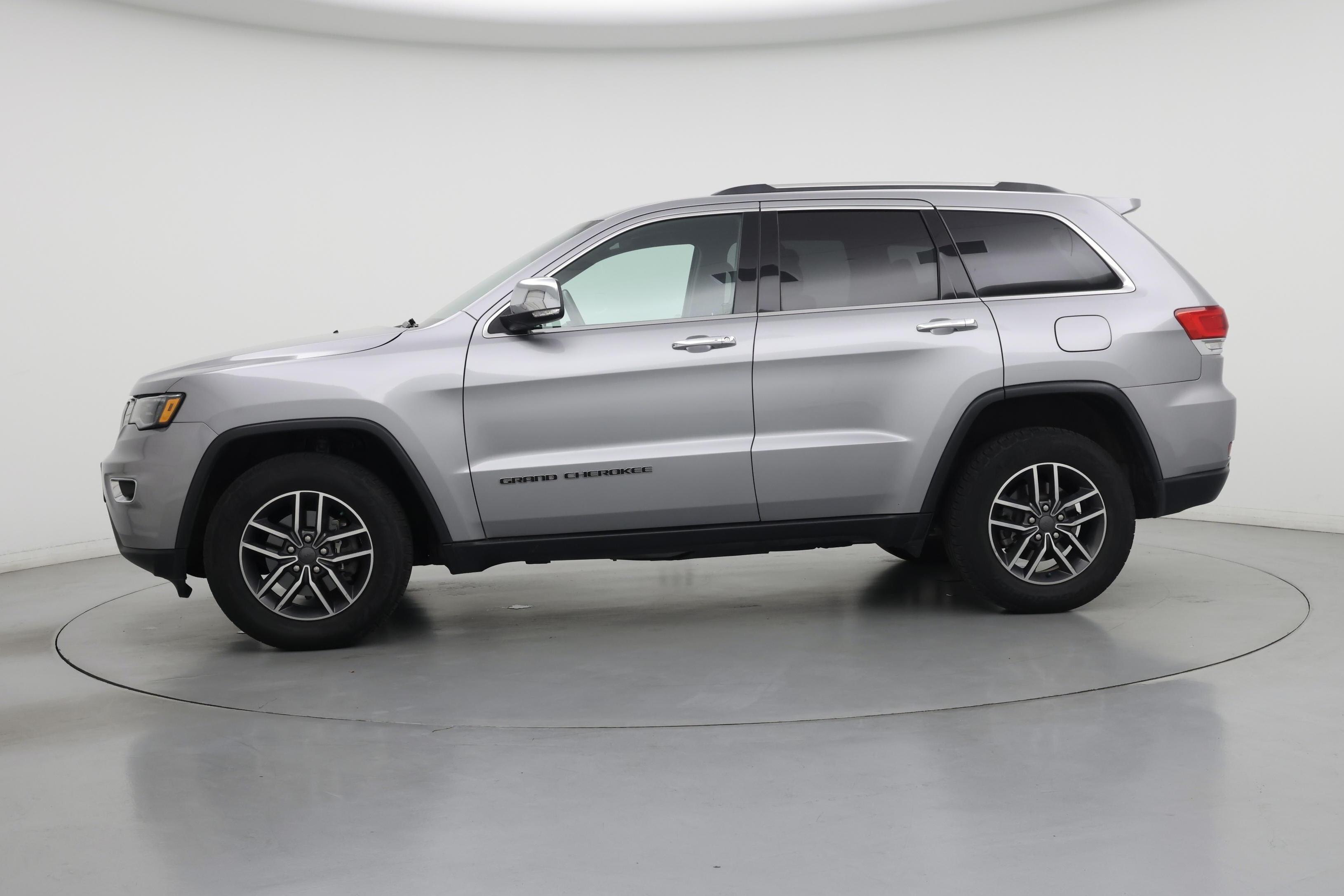 Thumbnail: 2019 Jeep Grand Cherokee - 3