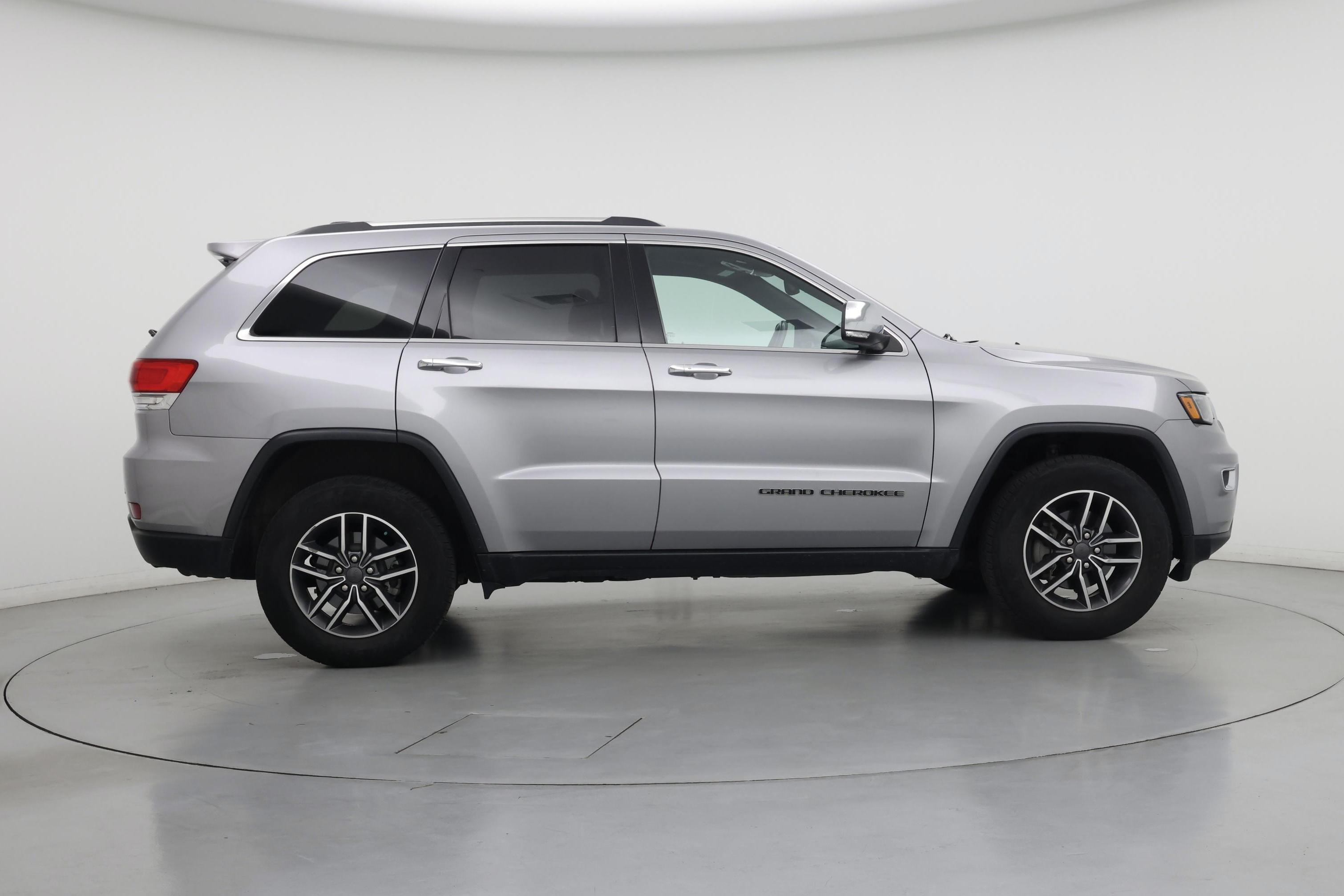 Thumbnail: 2019 Jeep Grand Cherokee - 7