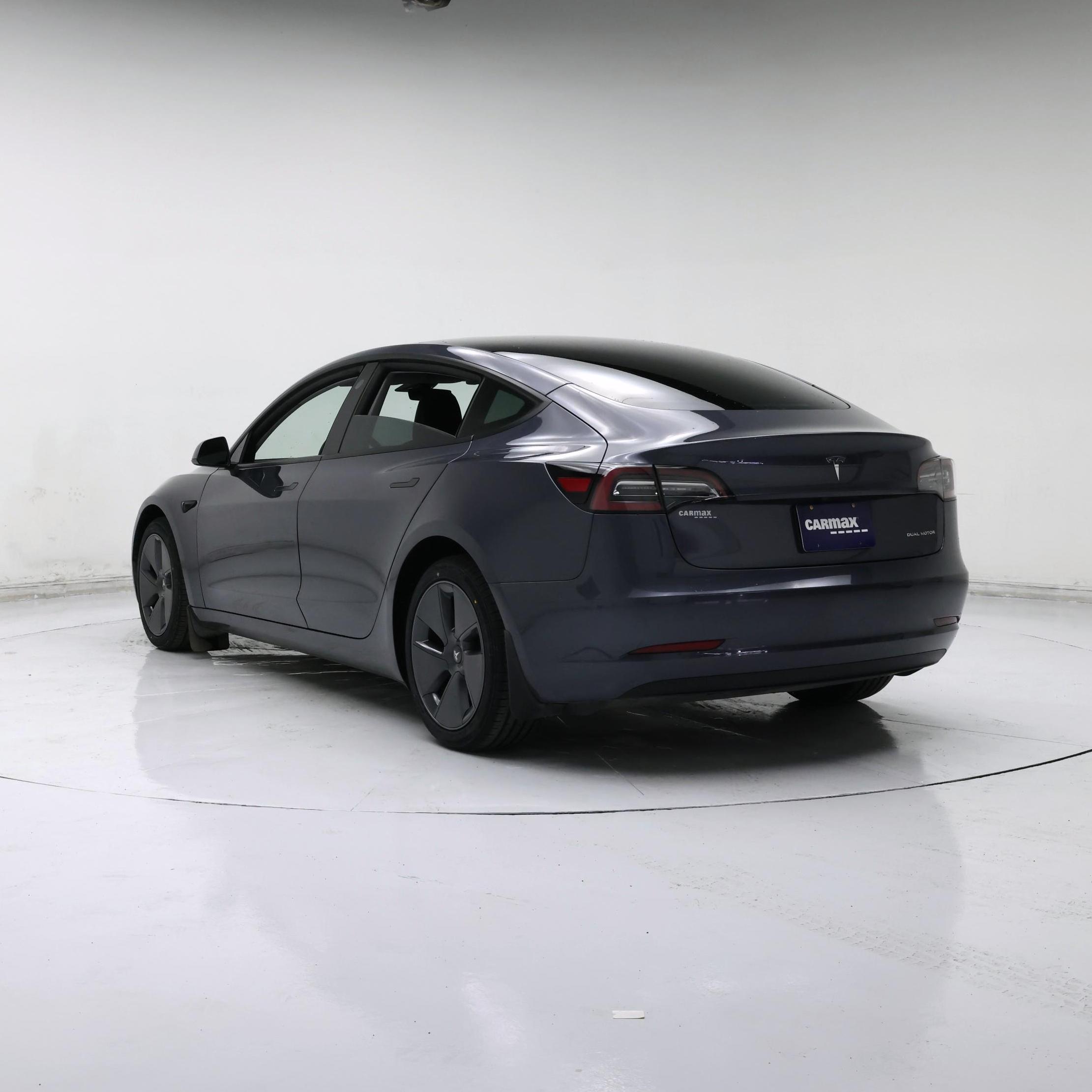 Thumbnail: 2023 Tesla Model 3 - 2
