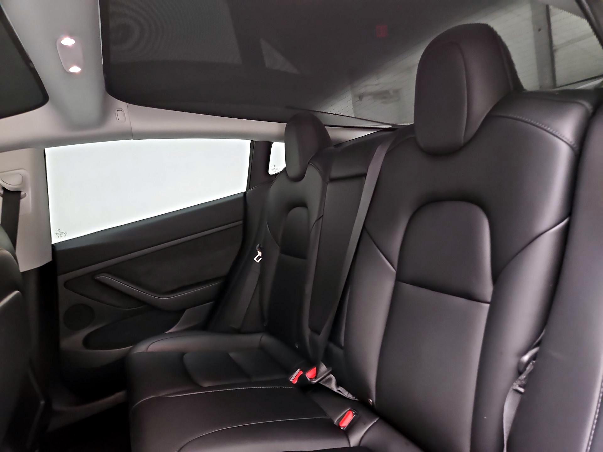 Thumbnail: 2023 Tesla Model 3 - 19