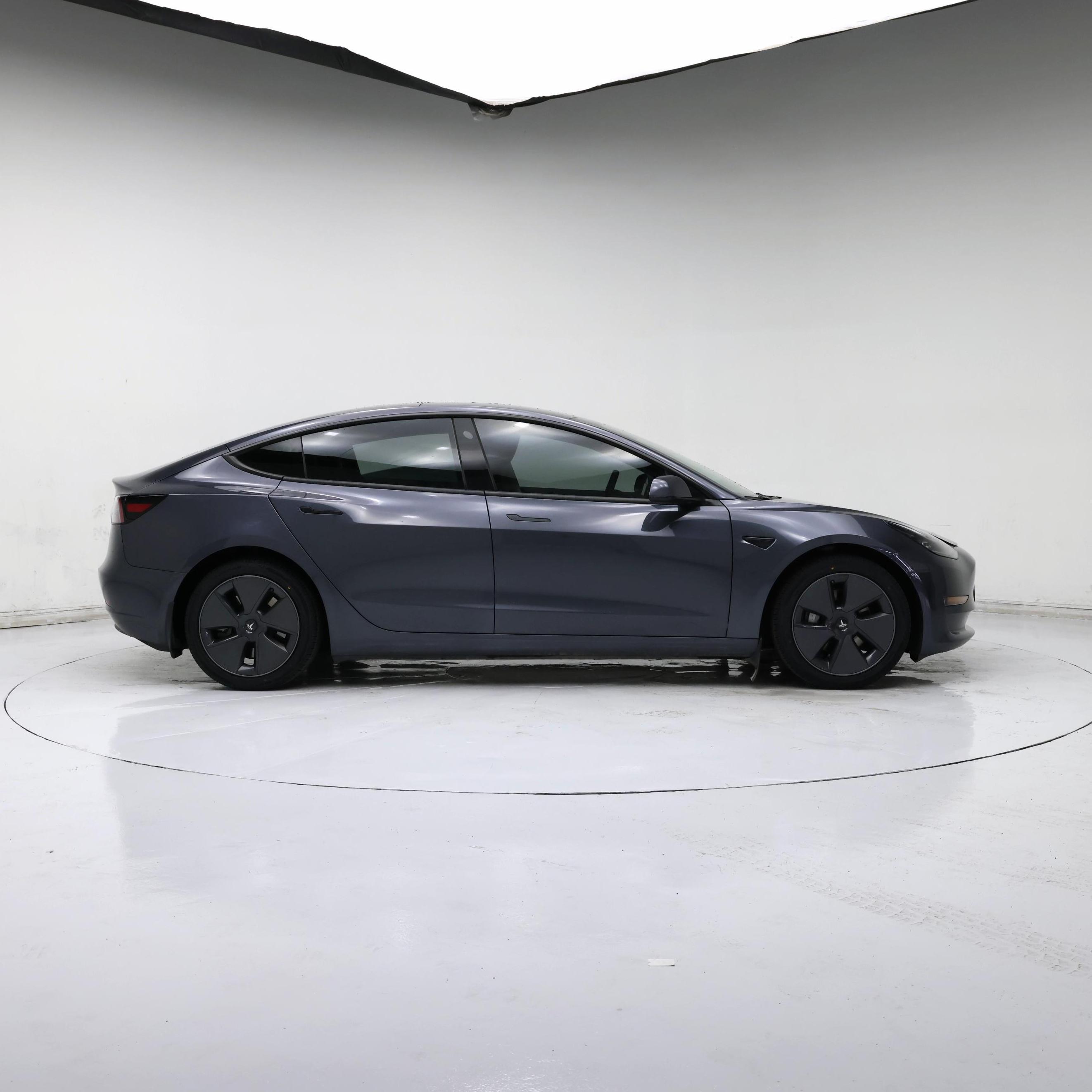 Thumbnail: 2023 Tesla Model 3 - 7