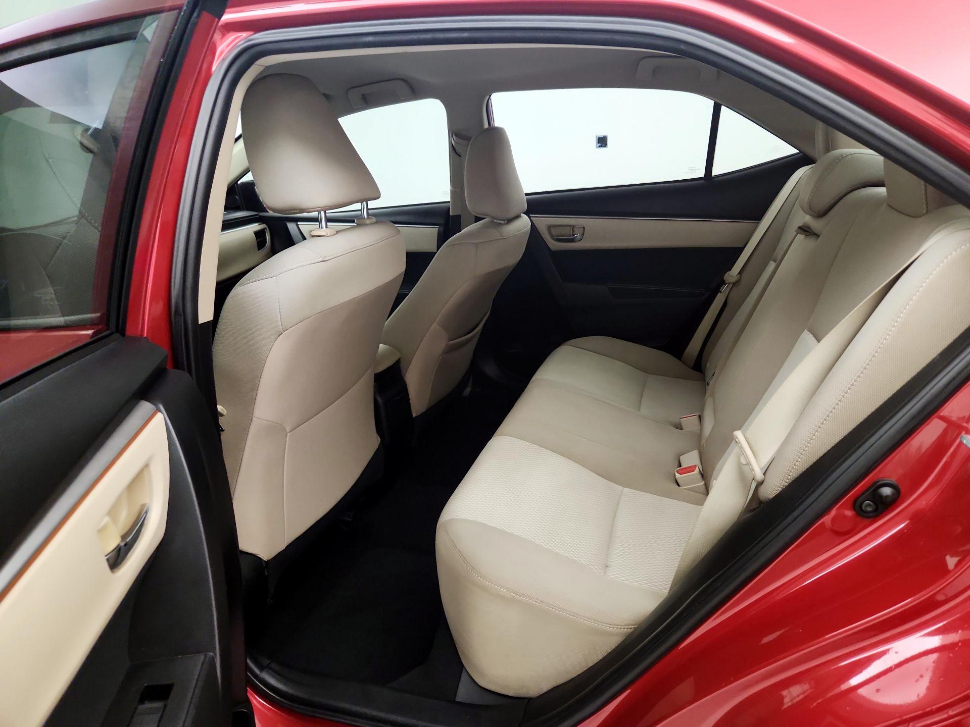 Thumbnail: 2016 Toyota Corolla - 18