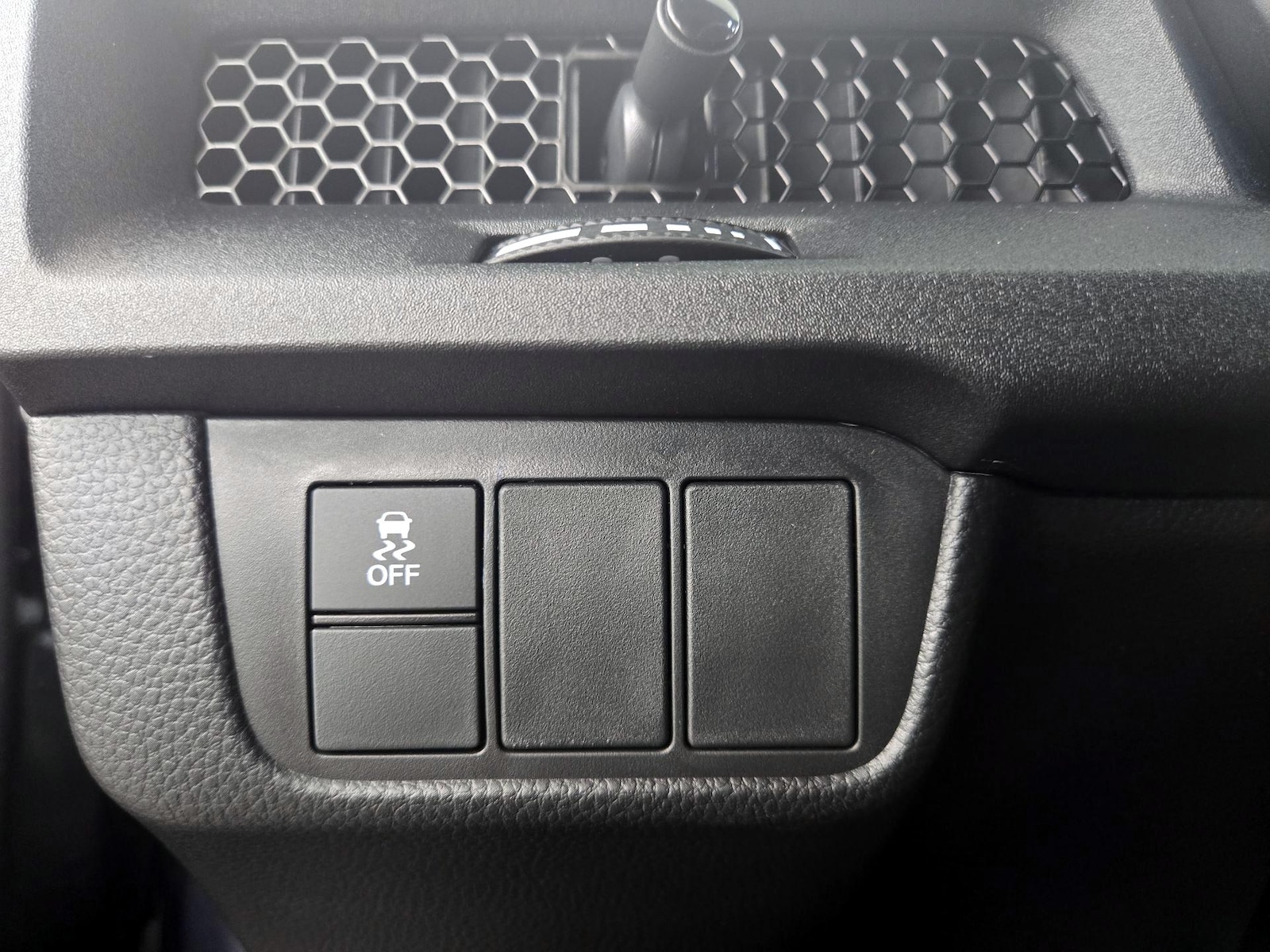 2025 Honda CR-V Sport - Photo 14