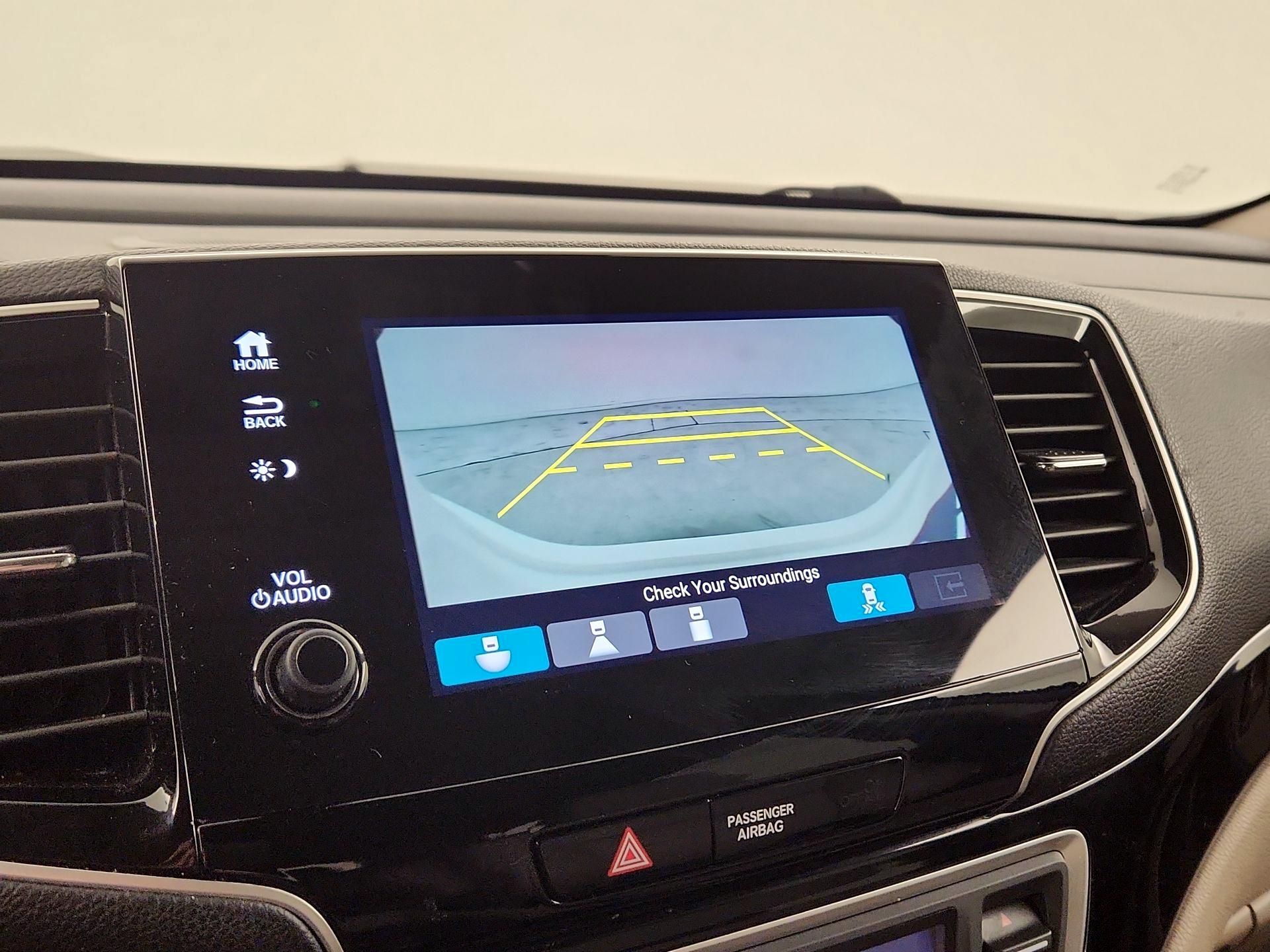 Thumbnail: 2019 Honda Pilot - 13