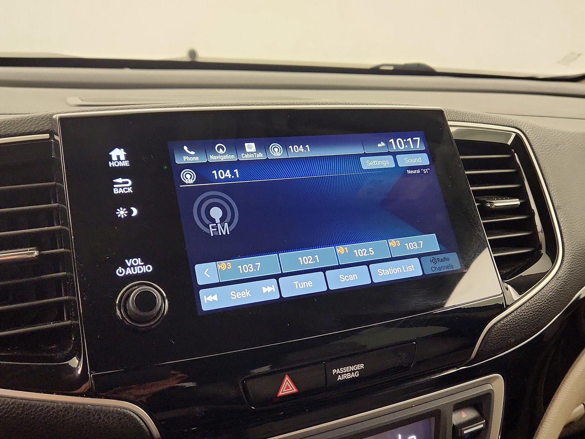 Thumbnail: 2019 Honda Pilot - 14