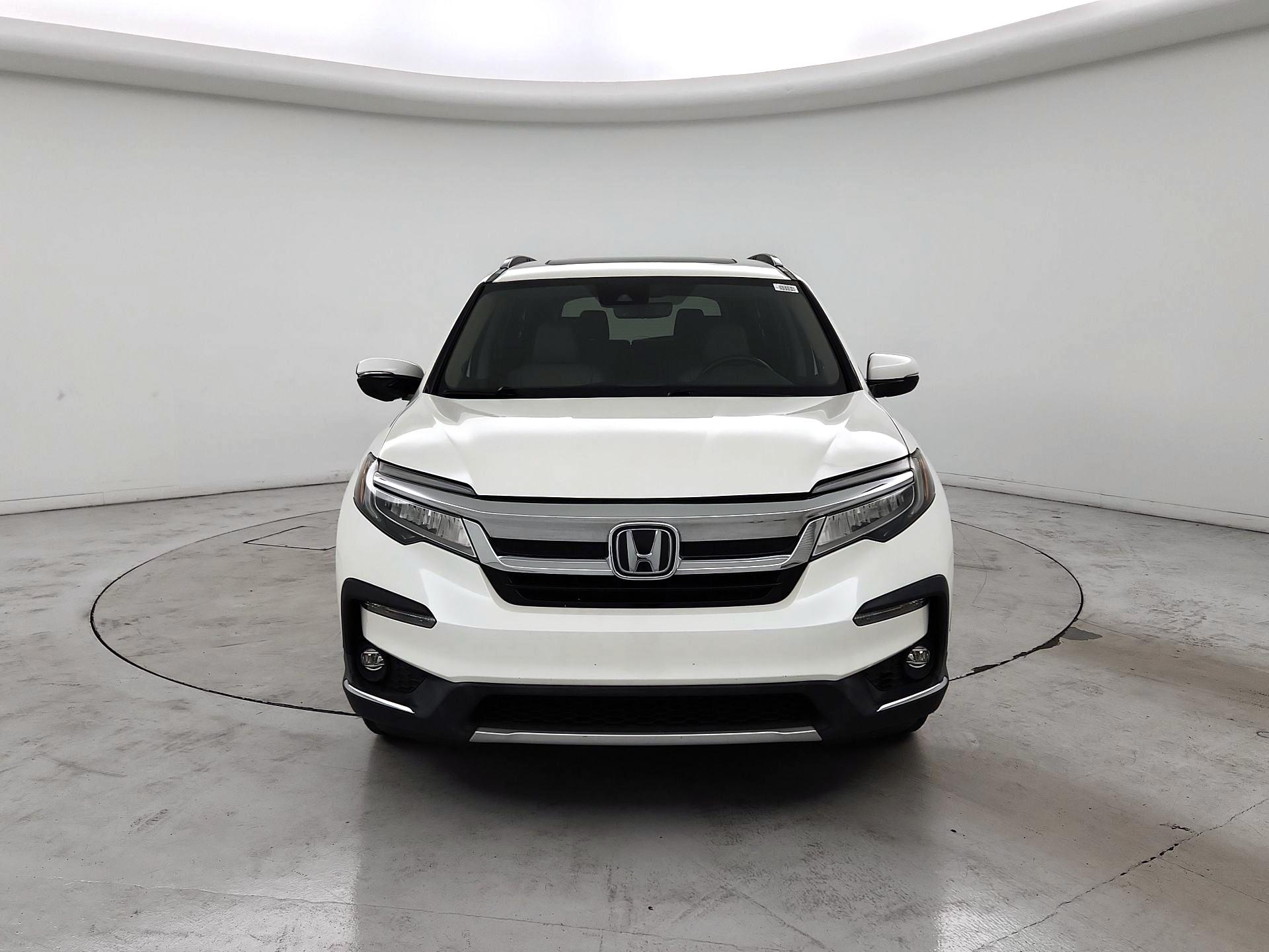 Thumbnail: 2019 Honda Pilot - 2