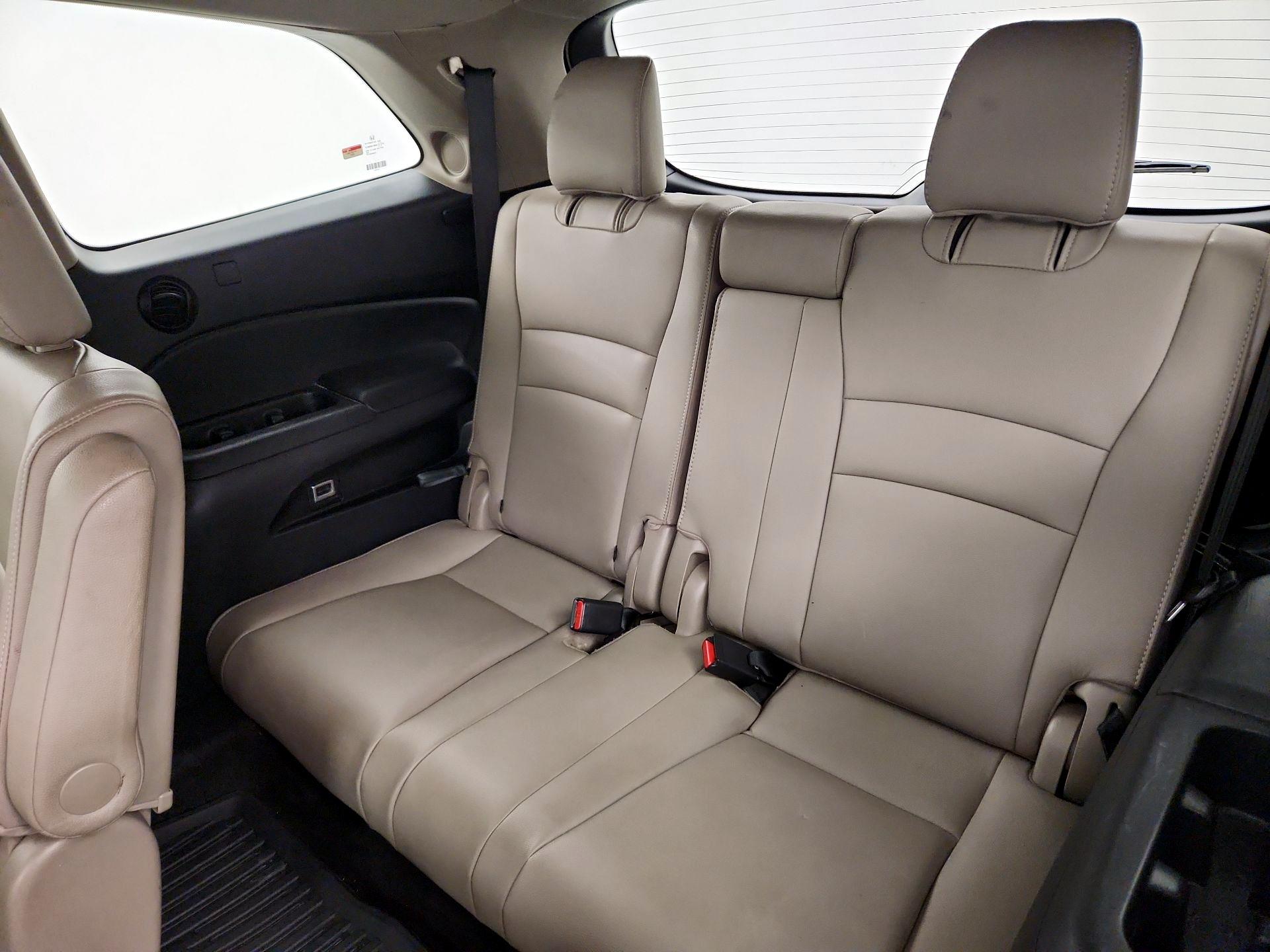 Thumbnail: 2019 Honda Pilot - 20