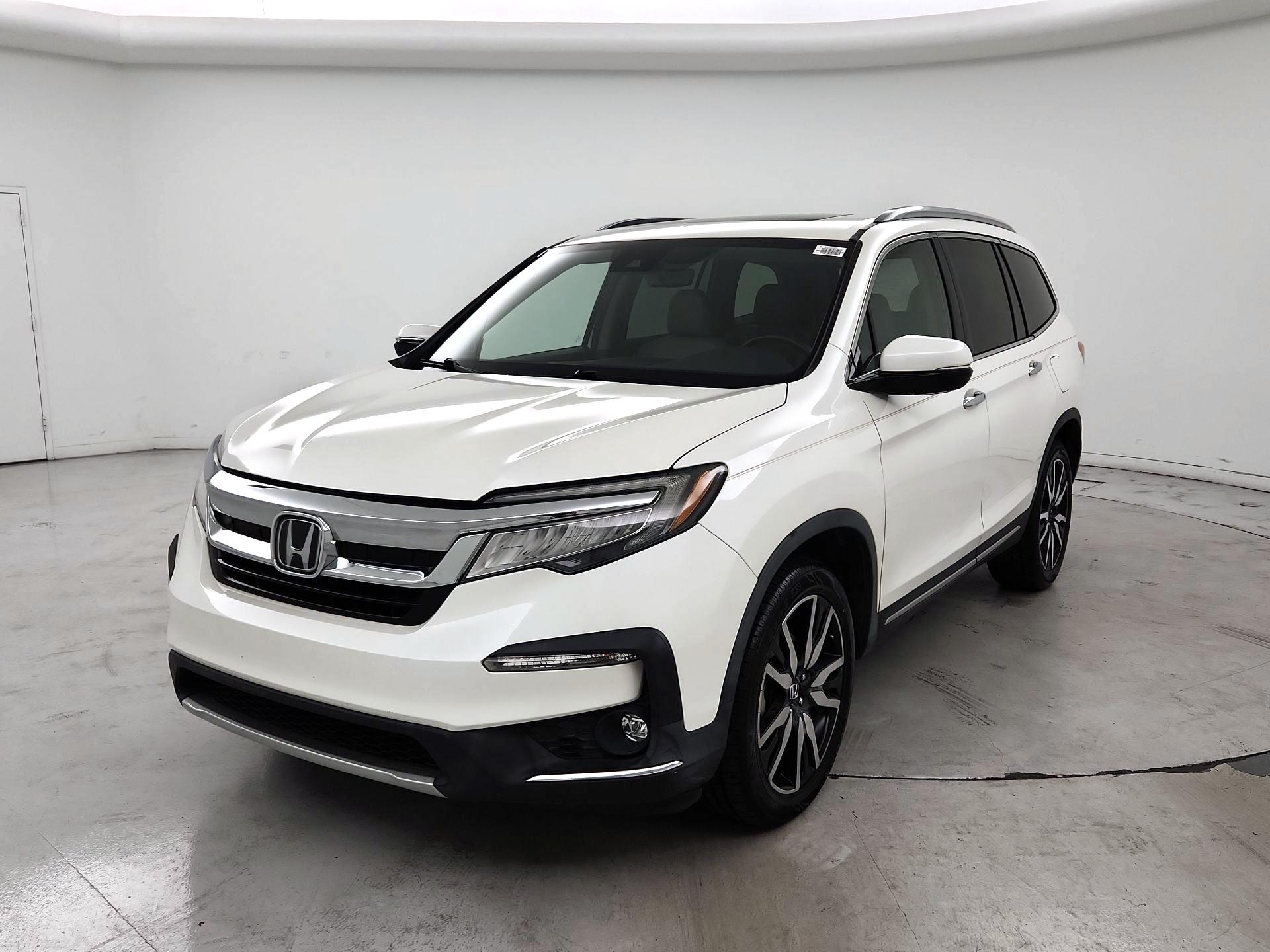 Thumbnail: 2019 Honda Pilot - 3