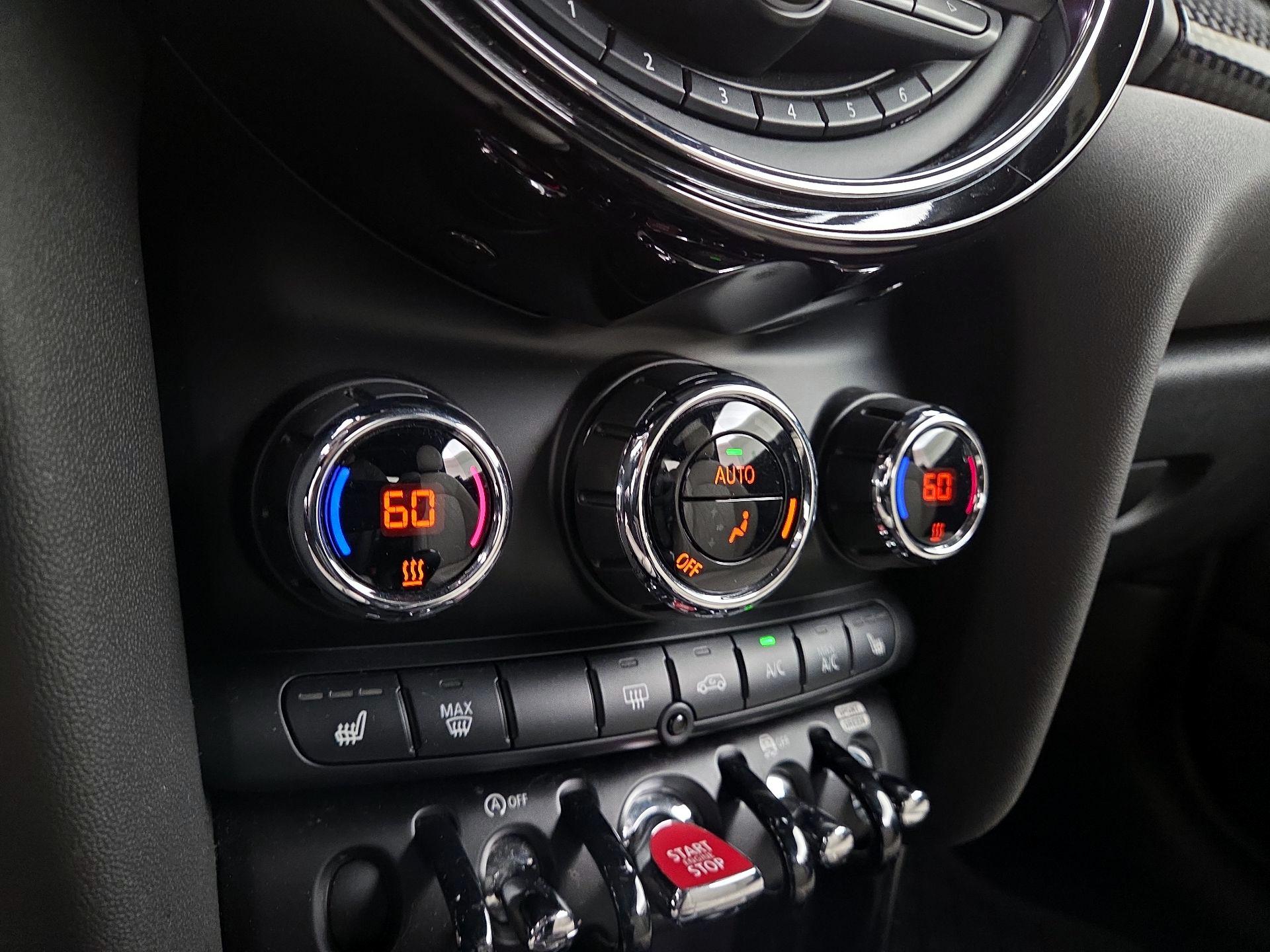 Thumbnail: 2020 MINI Cooper - 16