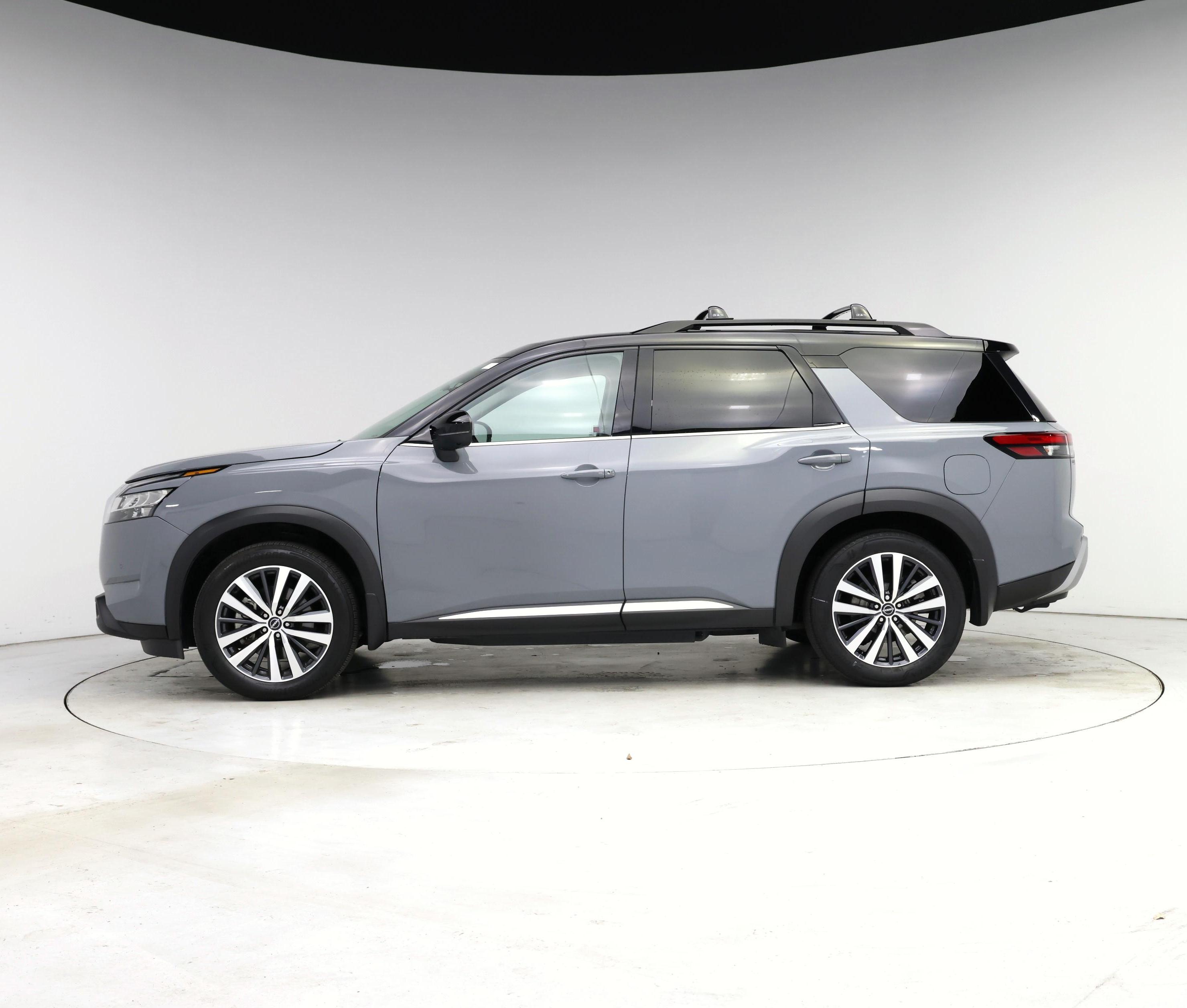 Thumbnail: 2022 Nissan Pathfinder - 3