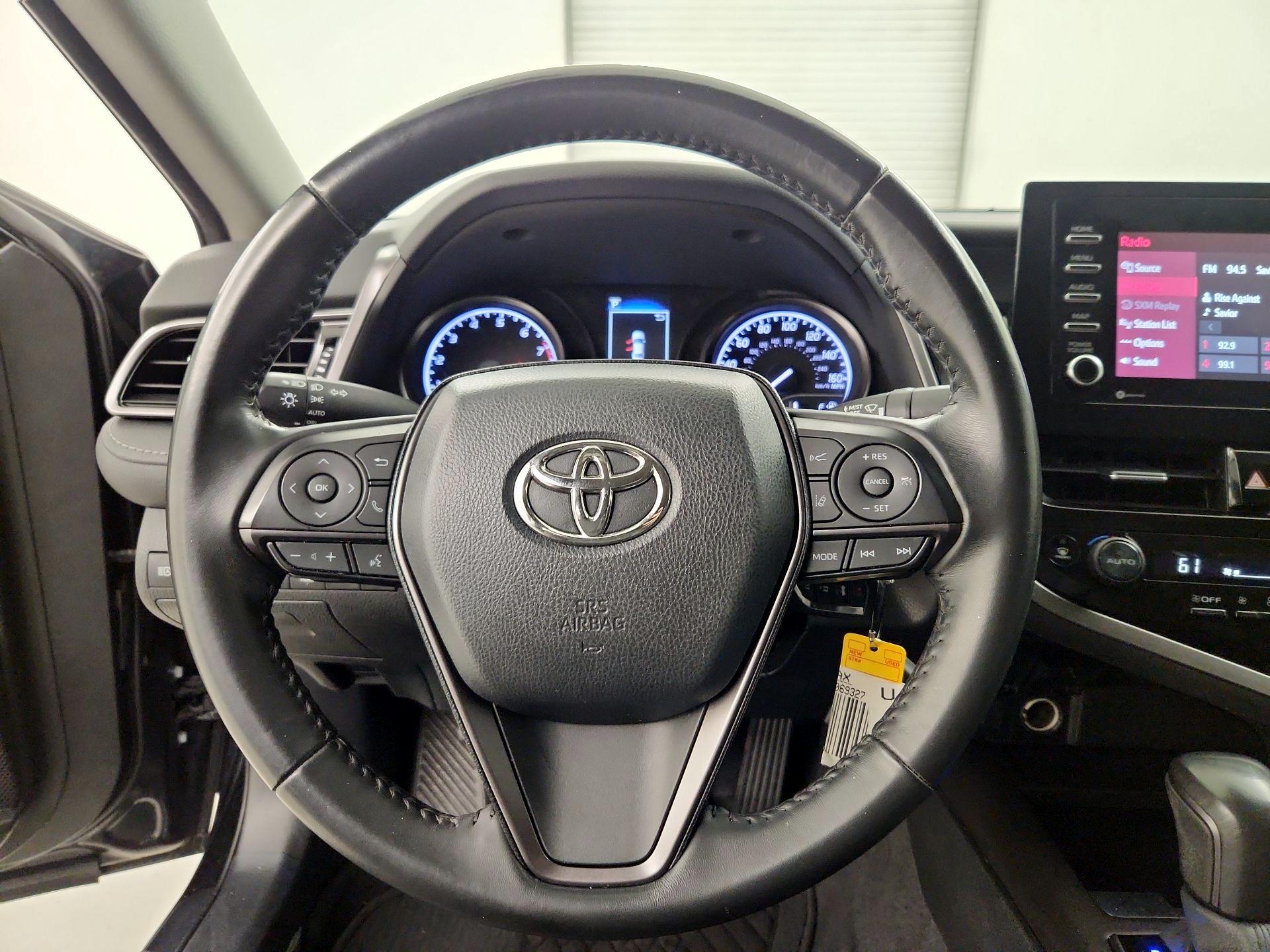 Thumbnail: 2022 Toyota Camry - 10