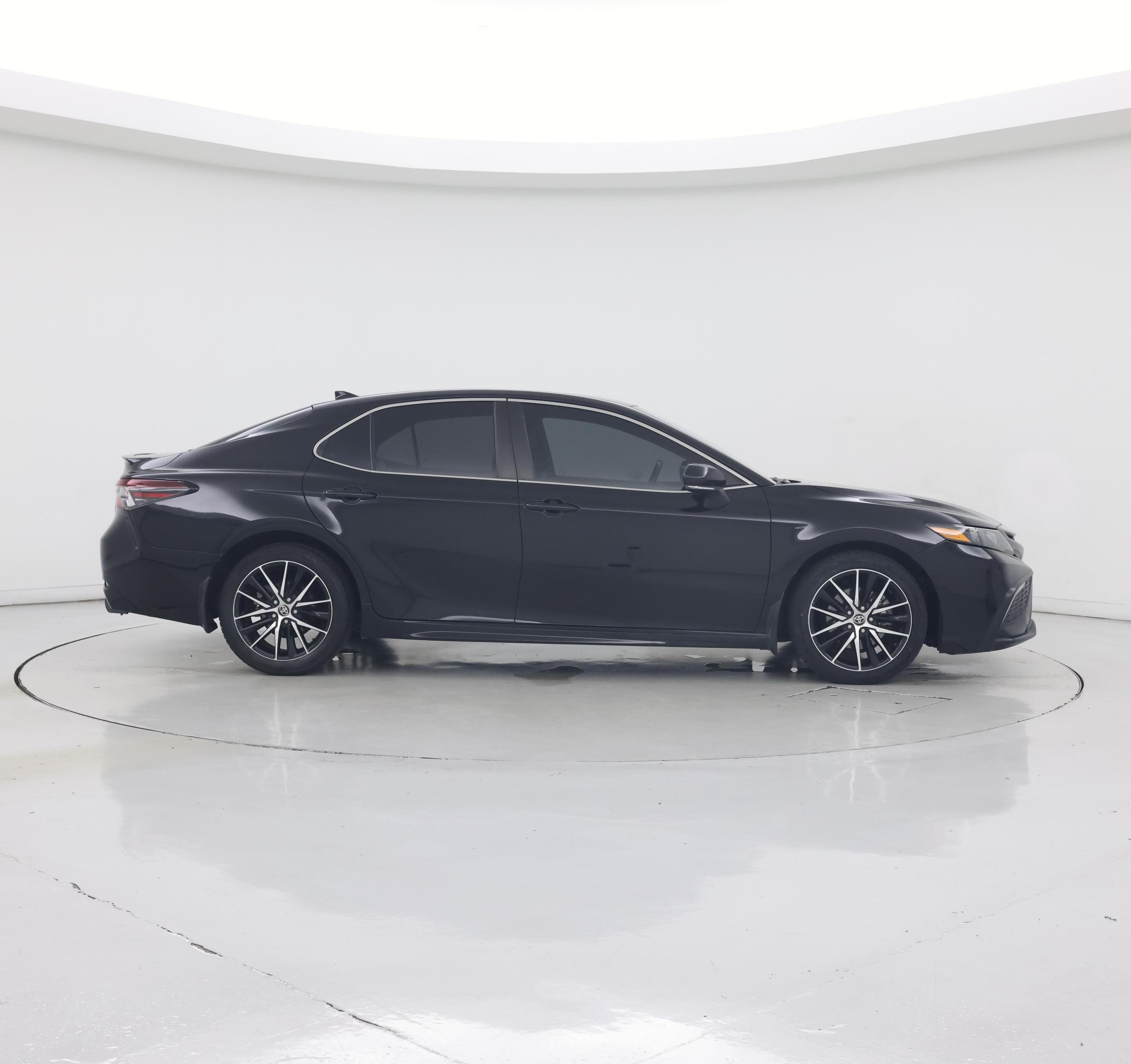 Thumbnail: 2022 Toyota Camry - 7