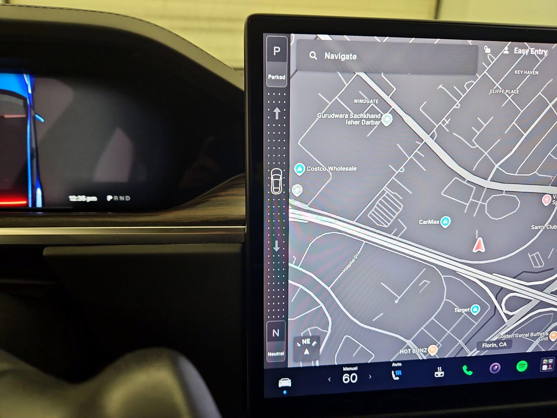 Thumbnail: 2022 Tesla Model S - 17