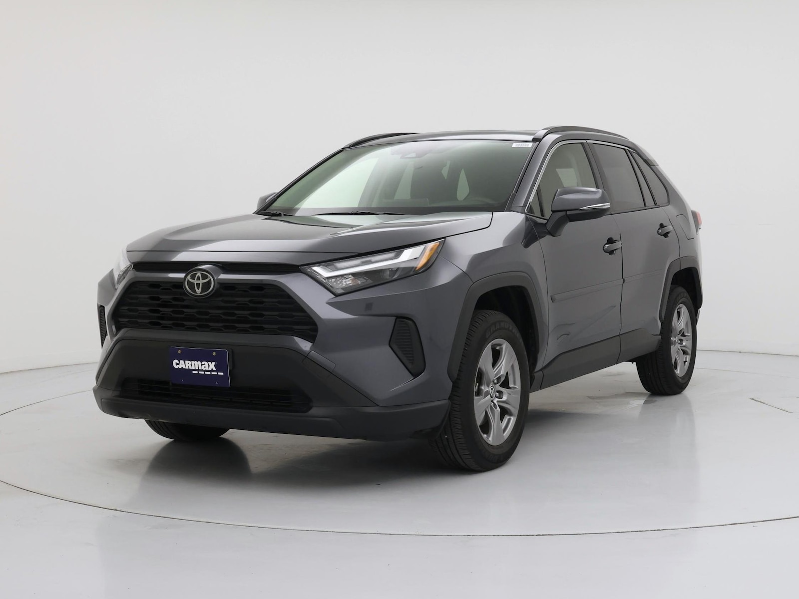 2023 Toyota RAV4 XLE - Photo 5