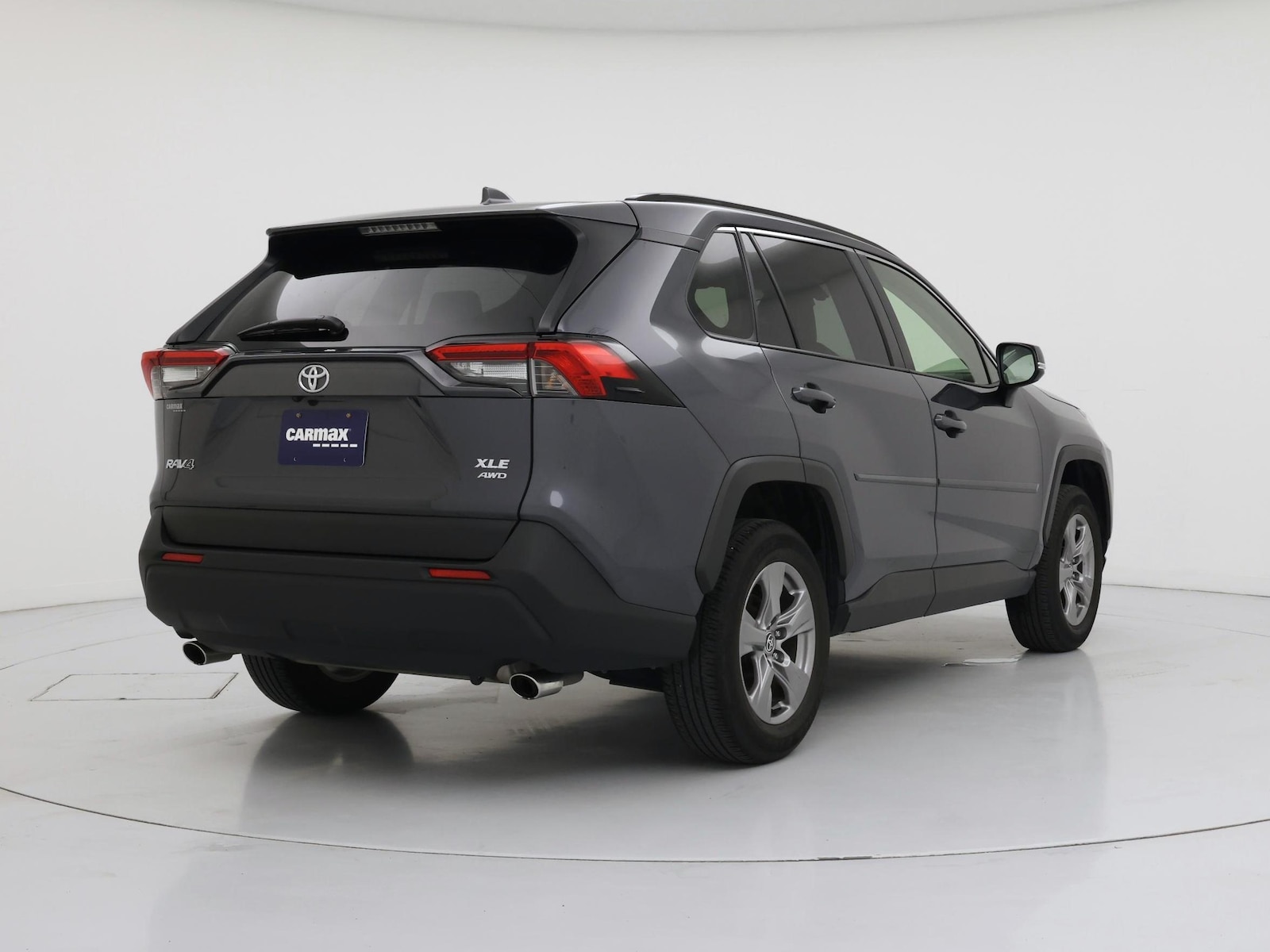2023 Toyota RAV4 XLE - Photo 9