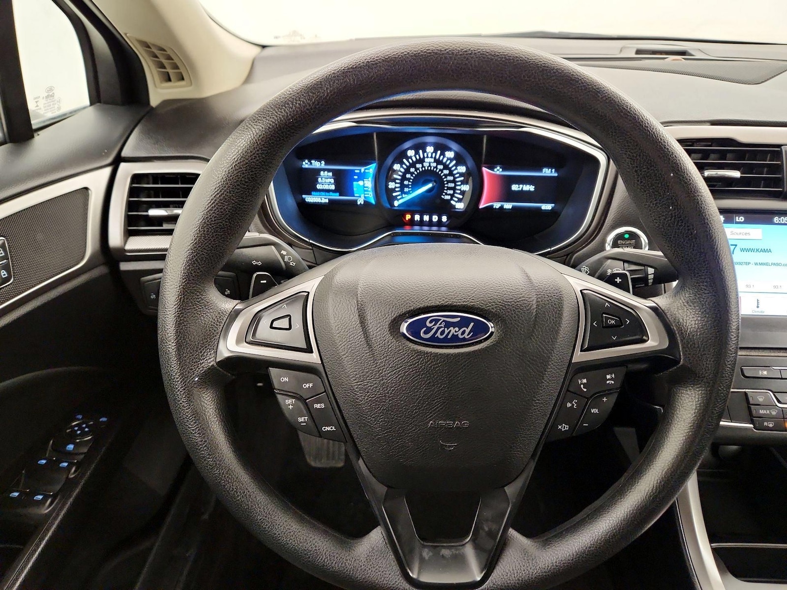 2017 Ford Fusion SE - Photo 11