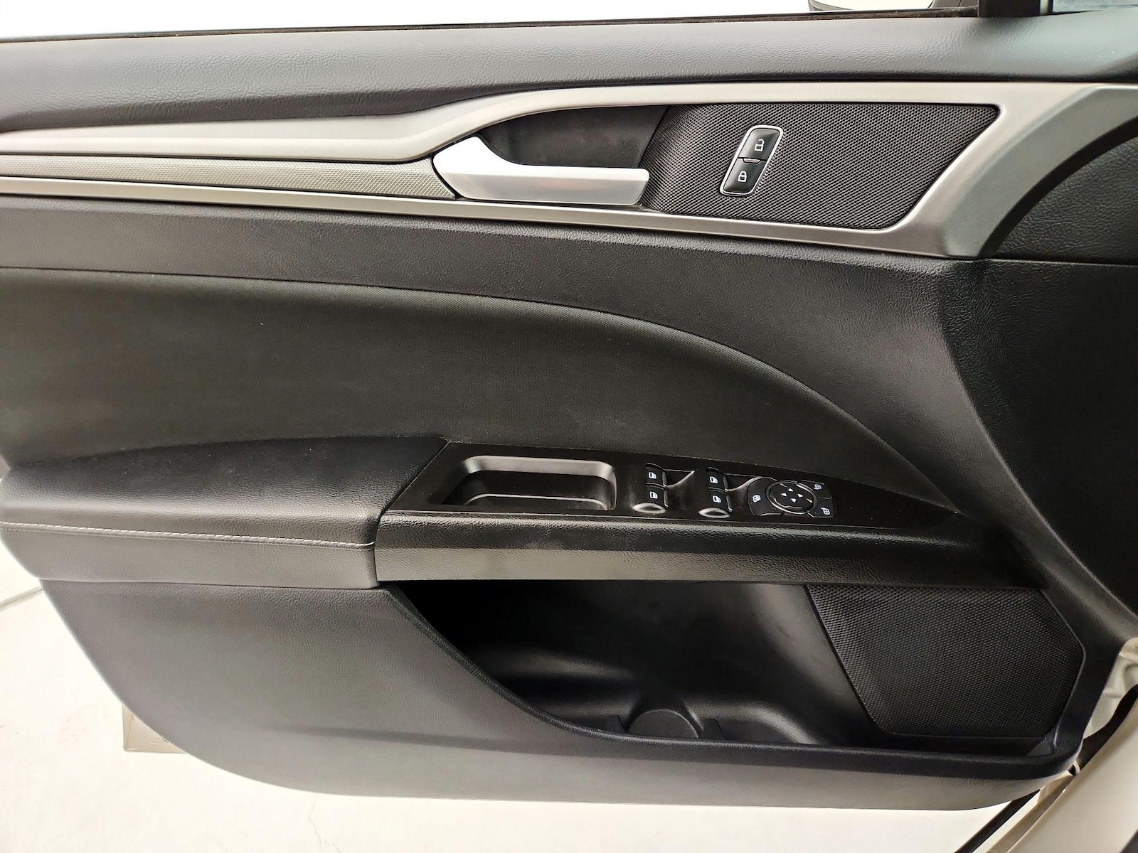 2017 Ford Fusion SE - Photo 13