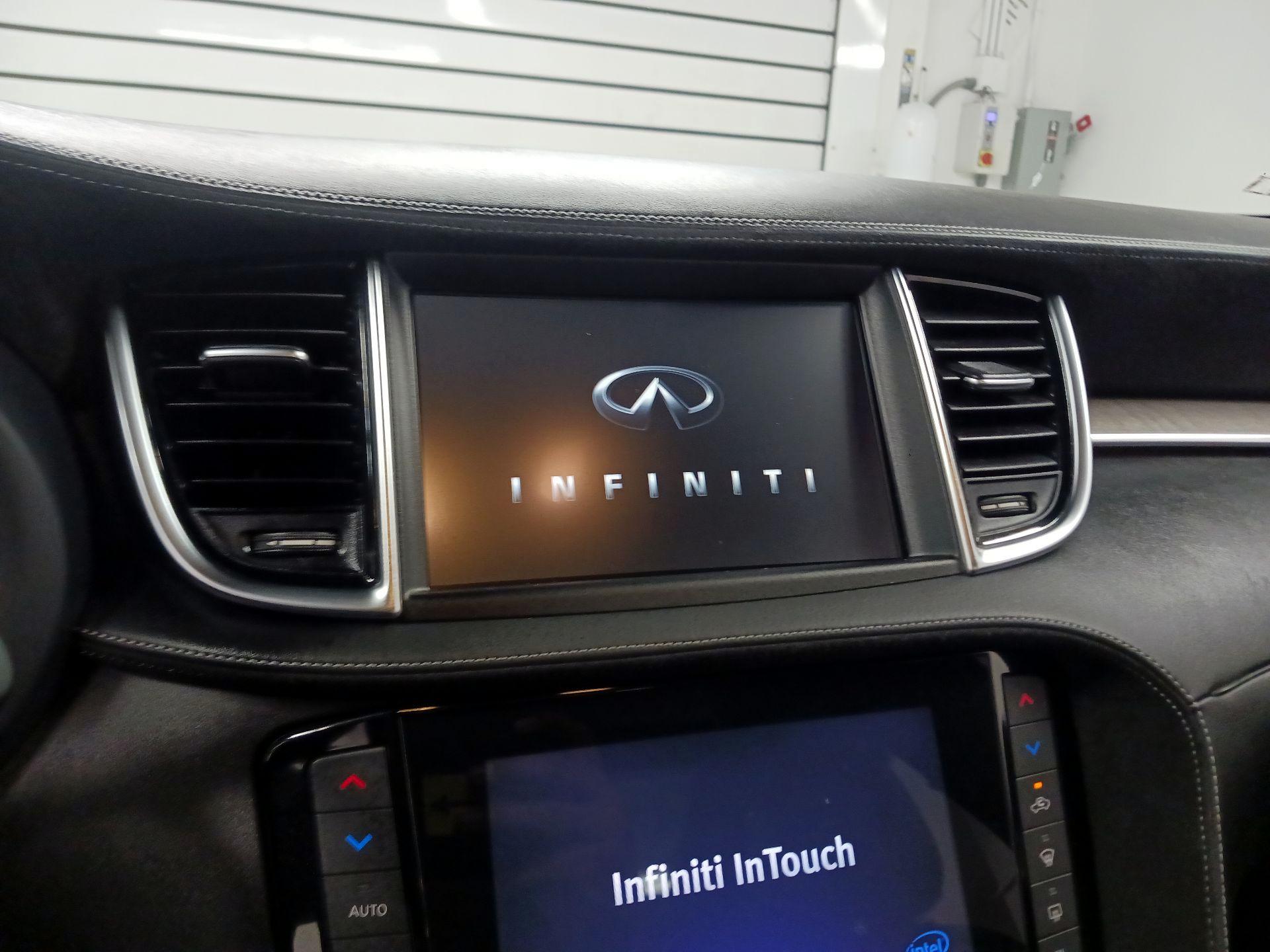 Thumbnail: 2019 INFINITI QX50 - 14