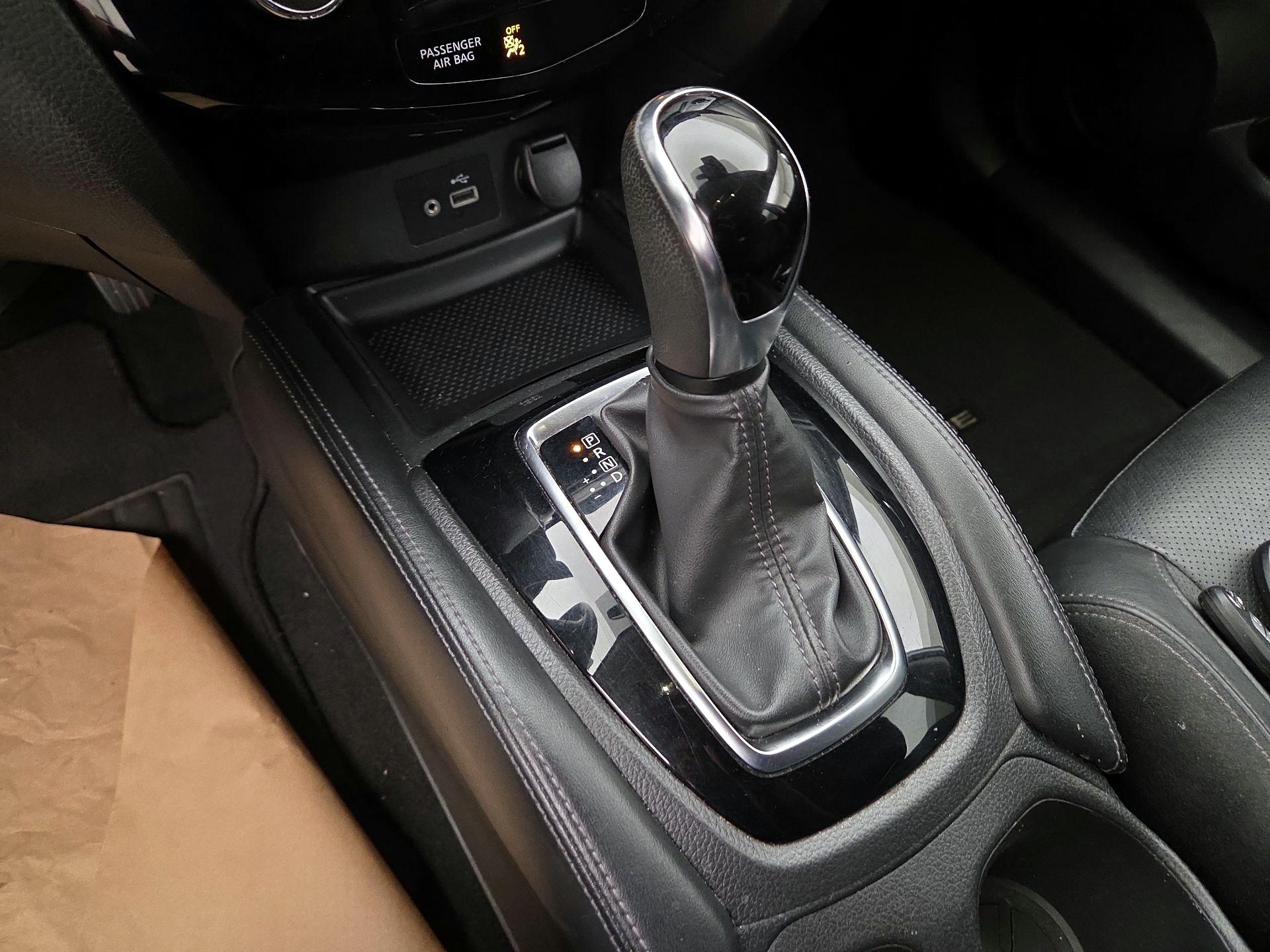 Thumbnail: 2018 Nissan Rogue - 18