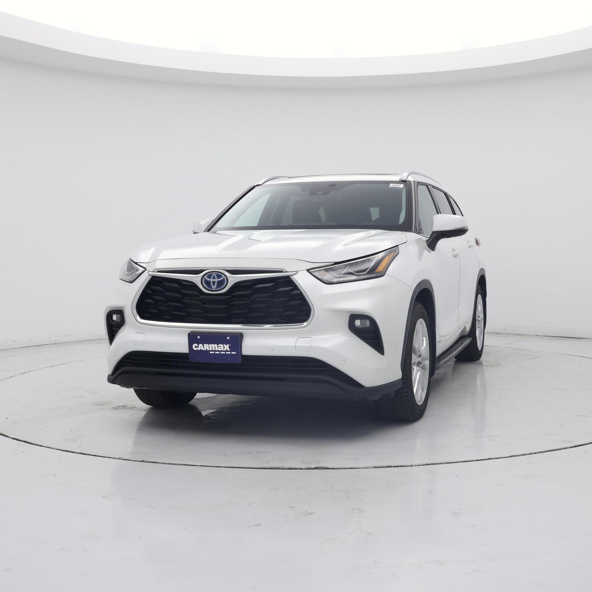Thumbnail: 2023 Toyota Highlander - 4