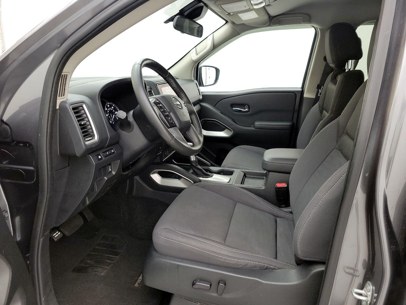 2024 Nissan Frontier SV - Photo 12