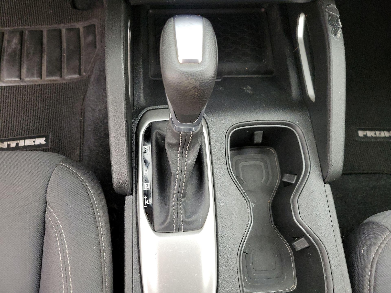 2024 Nissan Frontier SV - Photo 18