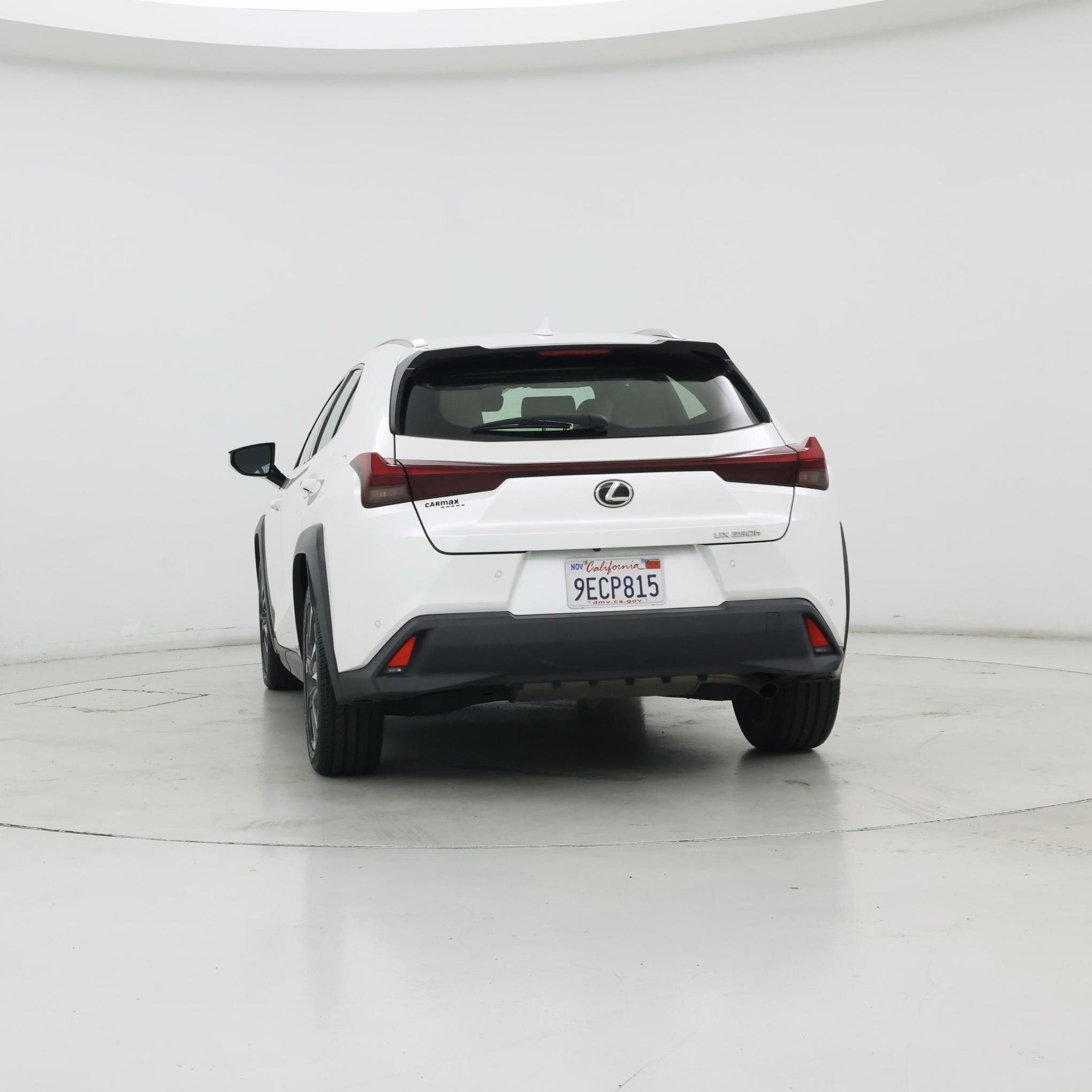 Thumbnail: 2023 Lexus UX - 6